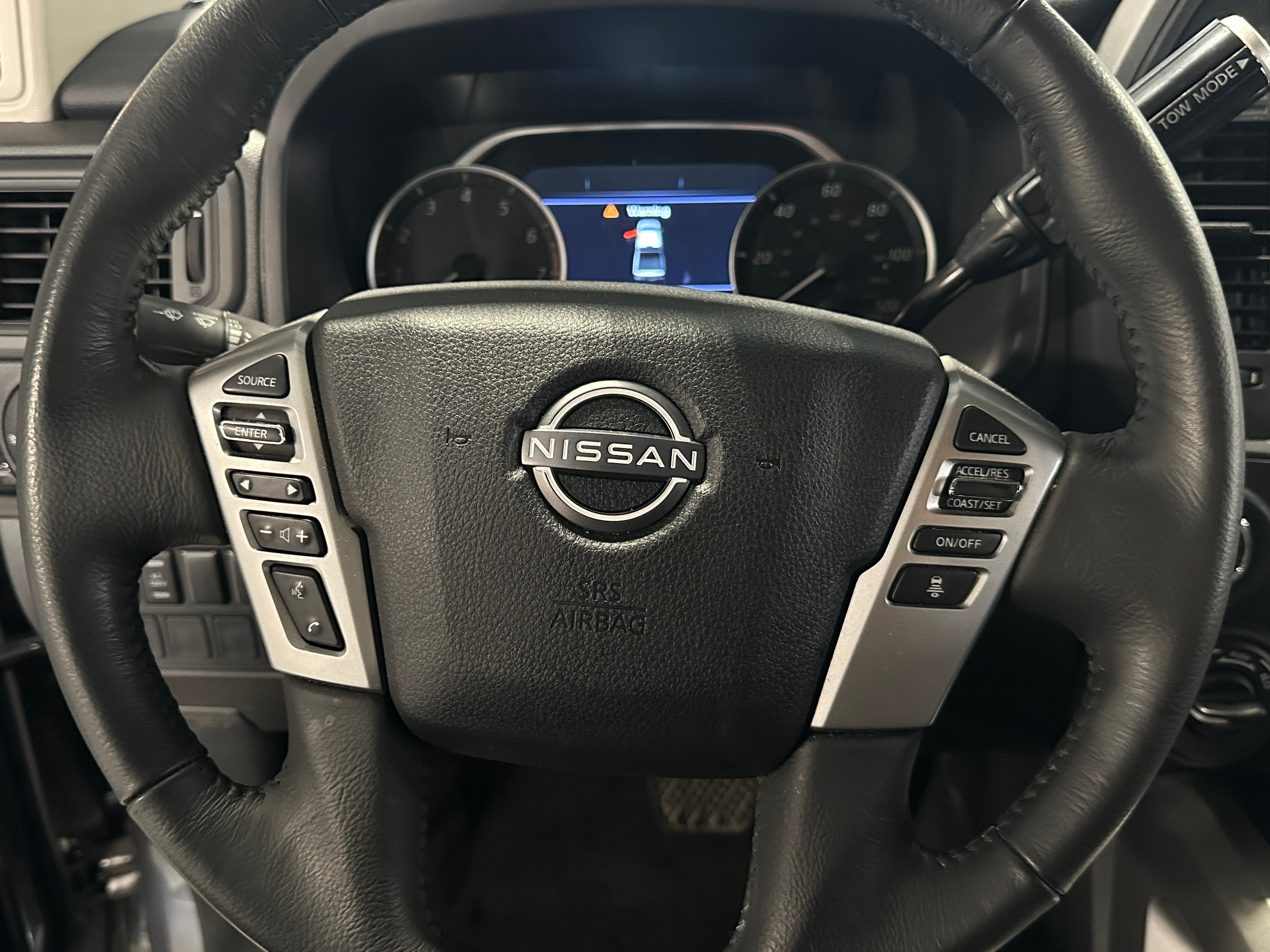 2024 Nissan Titan SV 5