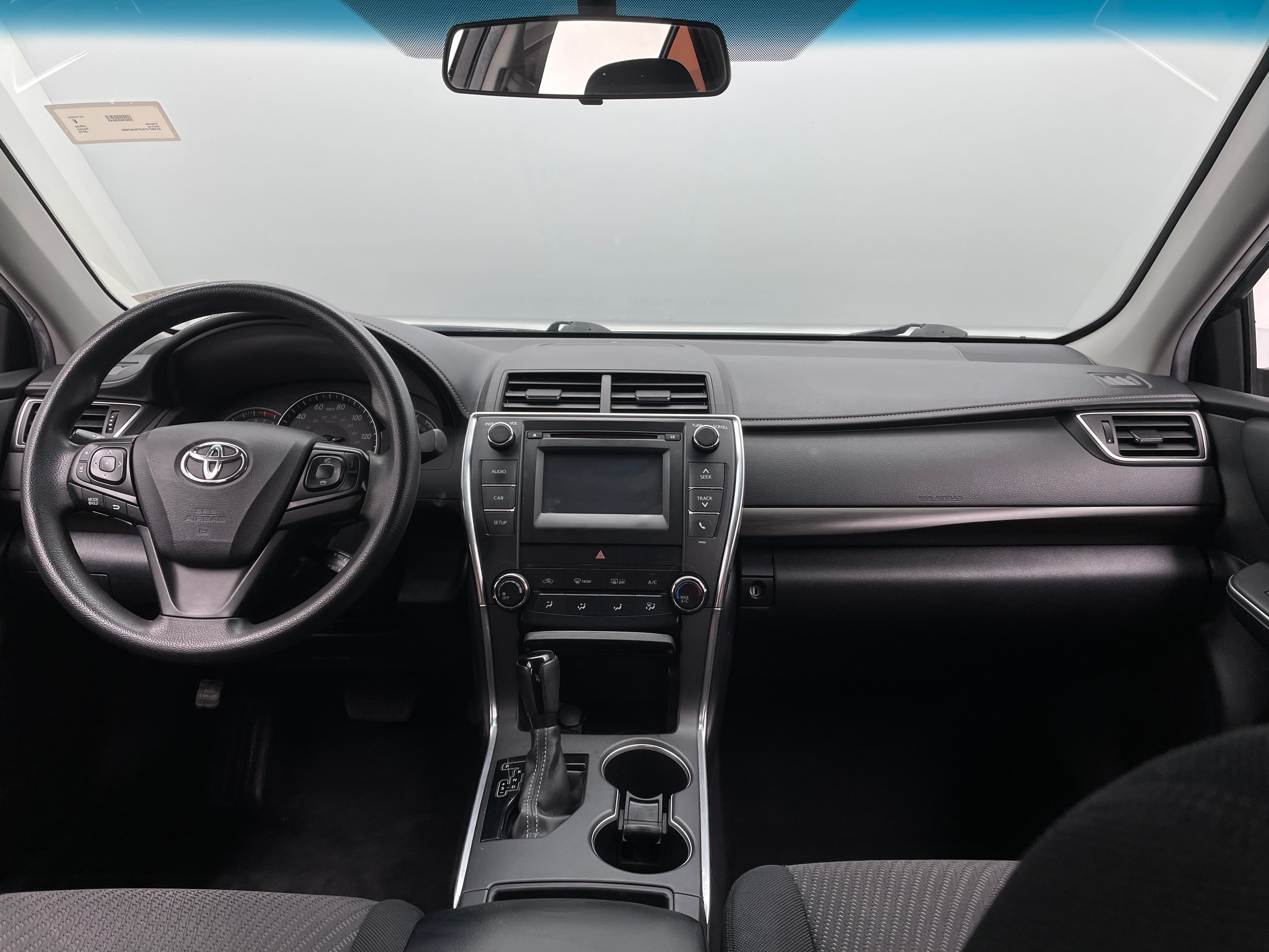 2015 Toyota Camry LE 3