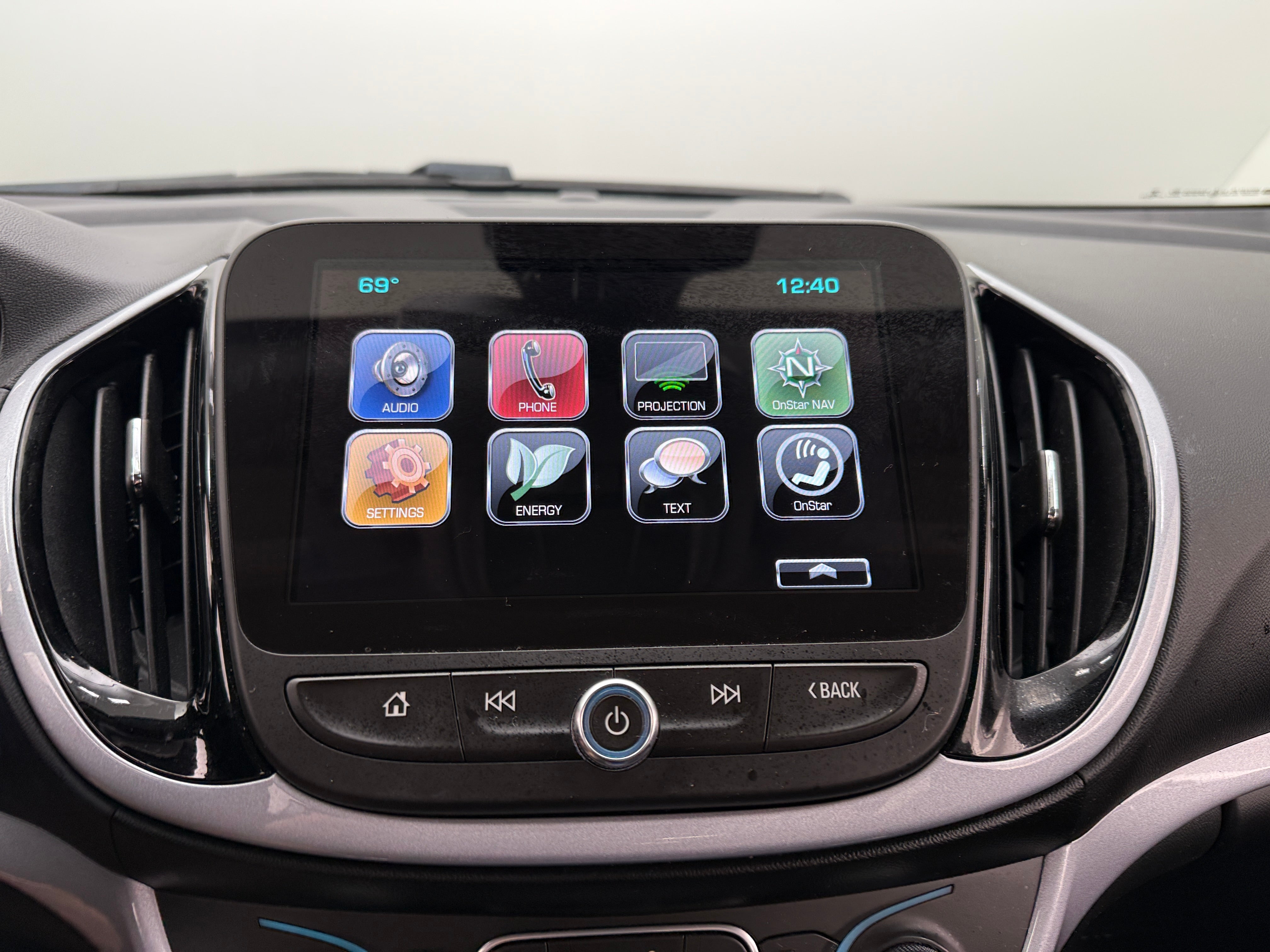 2017 Chevrolet Volt LT 4