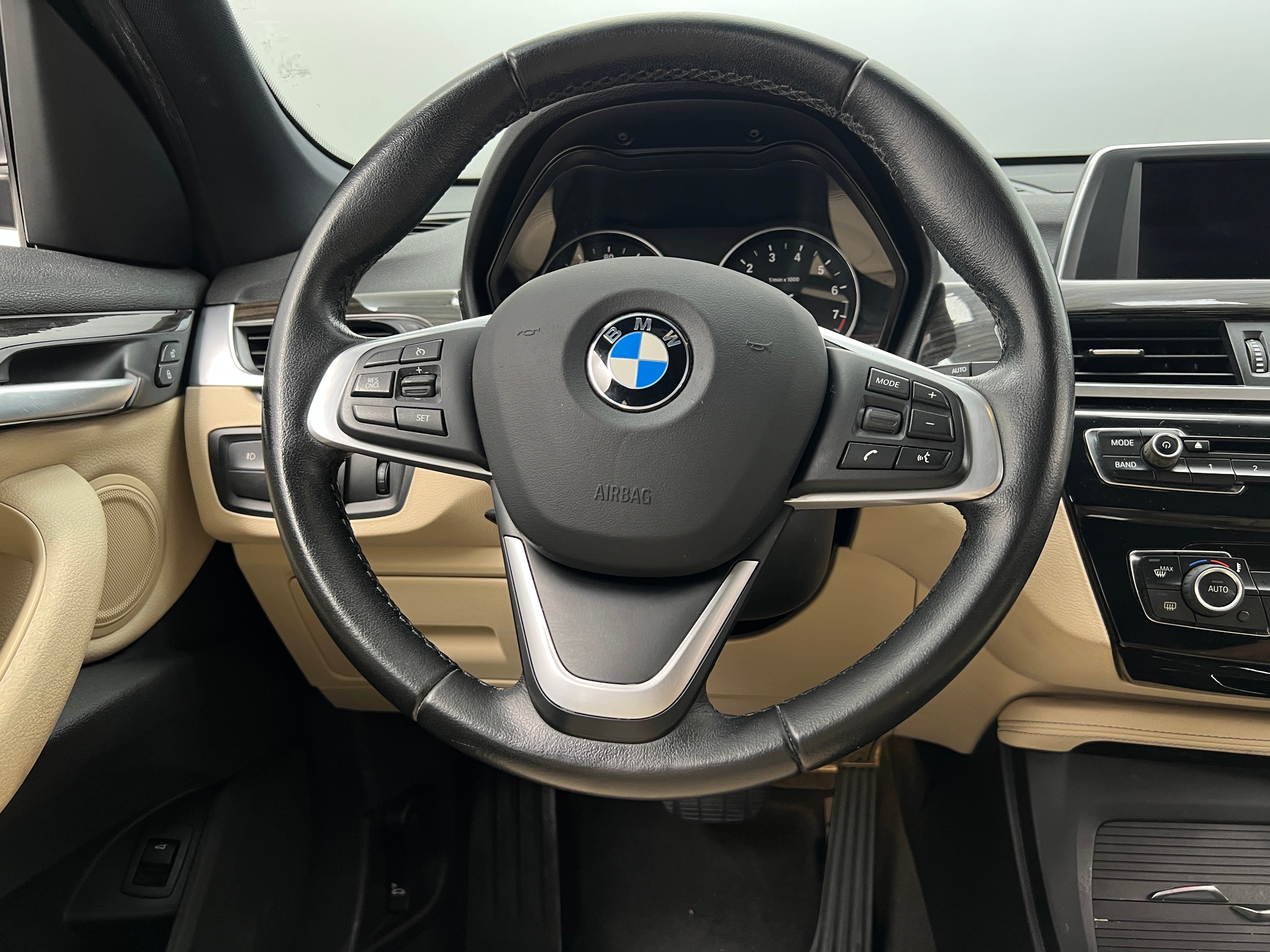 2018 BMW X1 sDrive28i 4