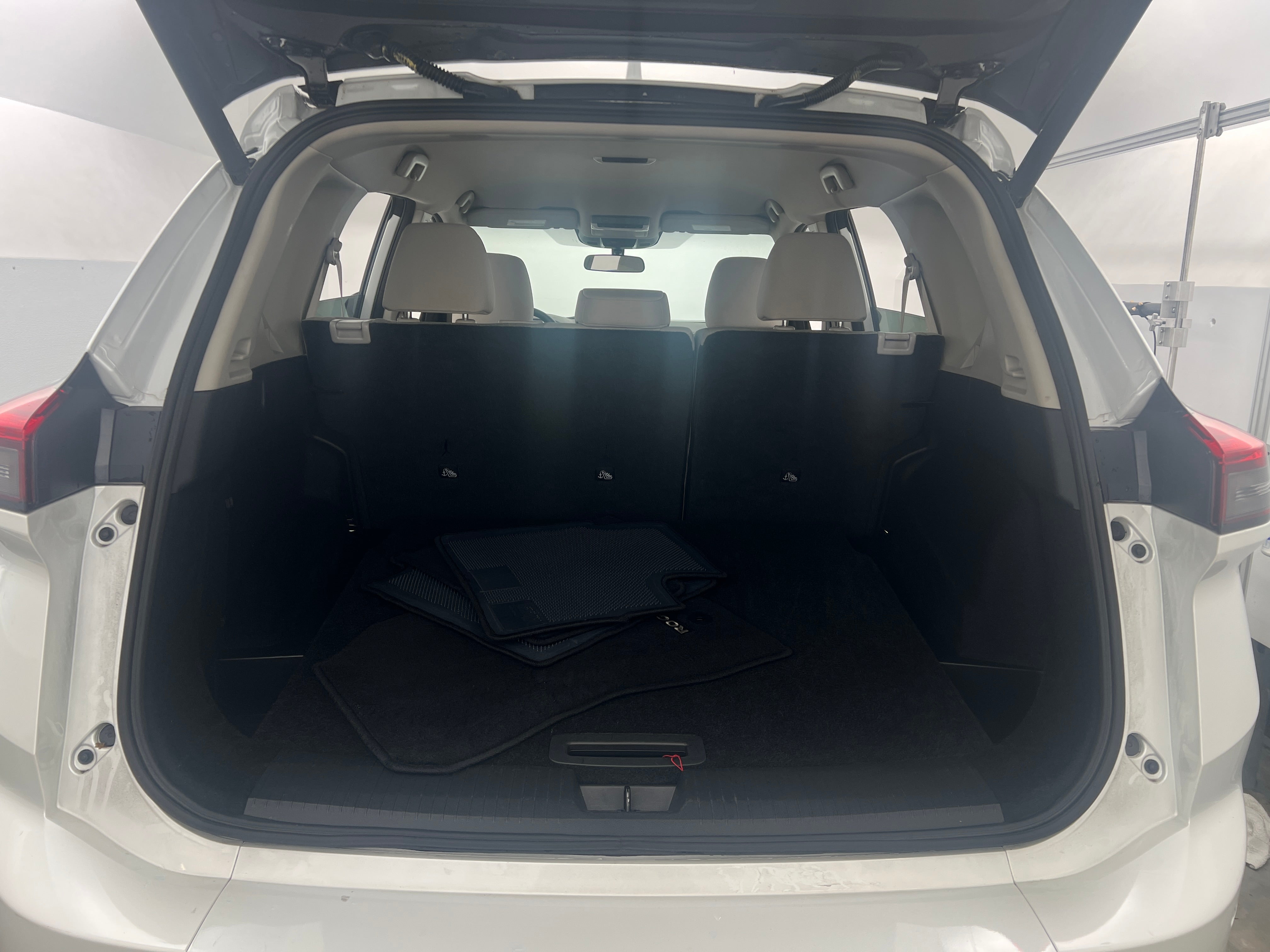 2024 Nissan Rogue SV 7