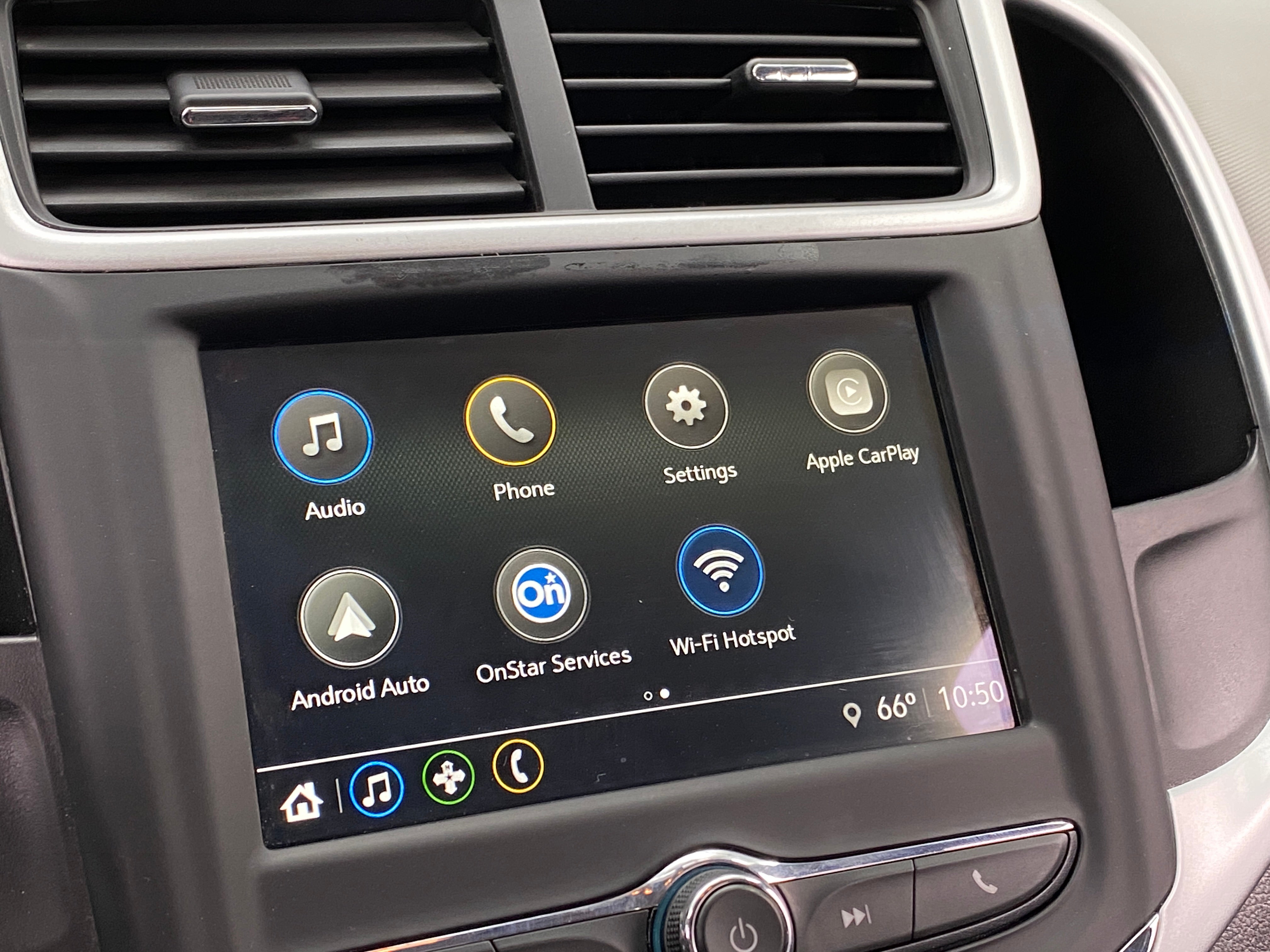 2018 Chevrolet Sonic LT 4