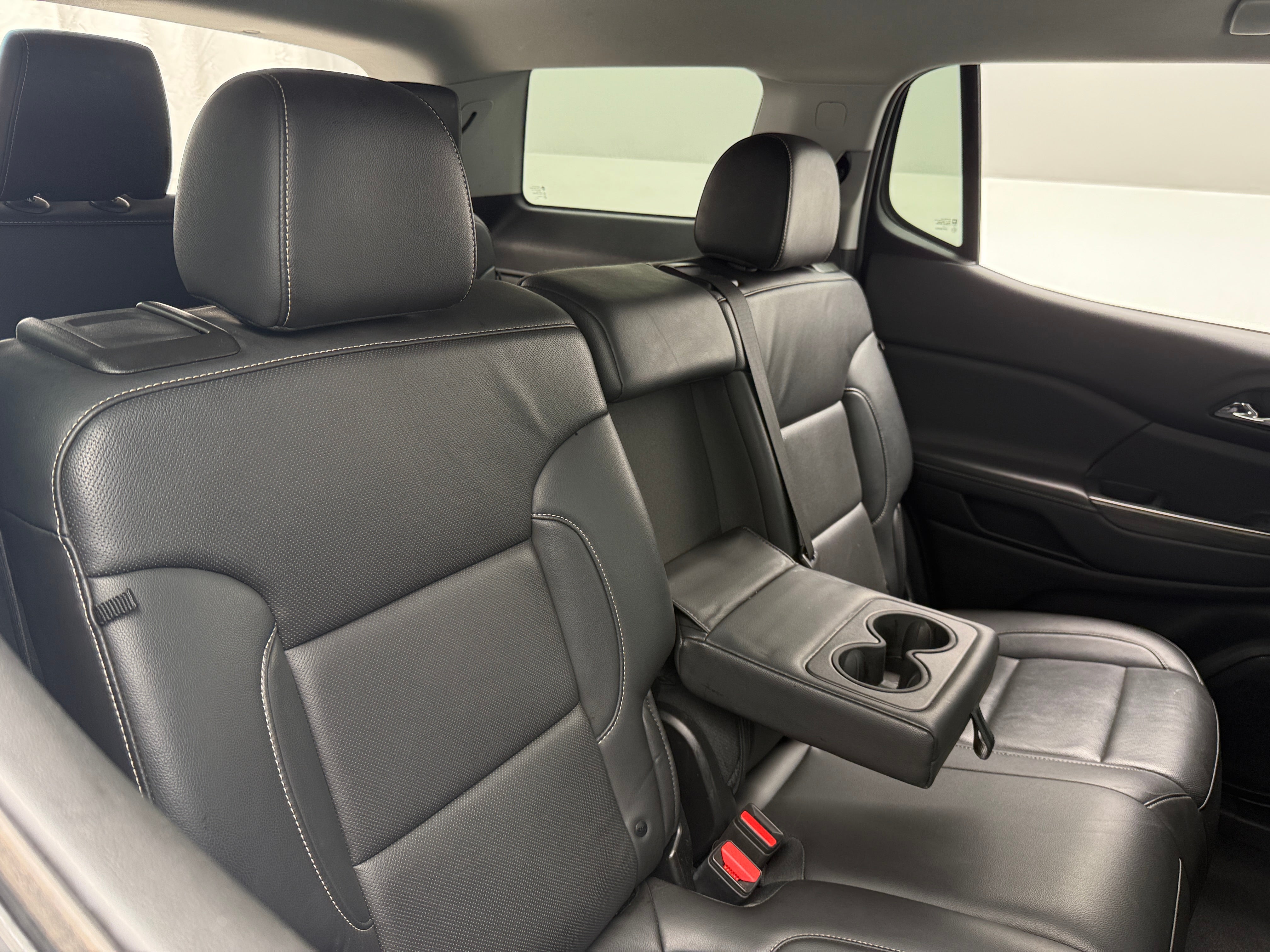 2023 GMC Acadia SLT 5