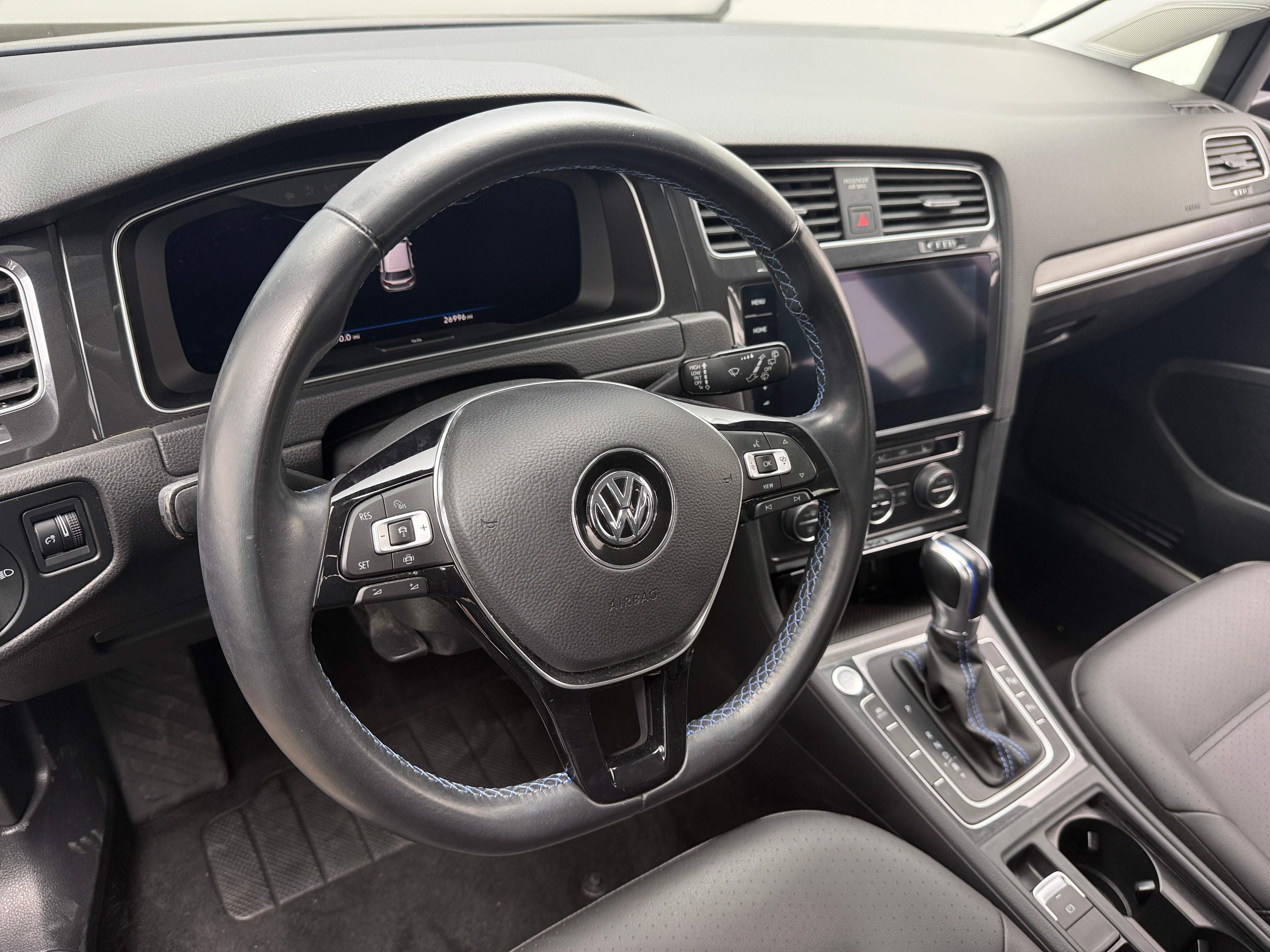 2019 Volkswagen e-Golf SEL Premium 4