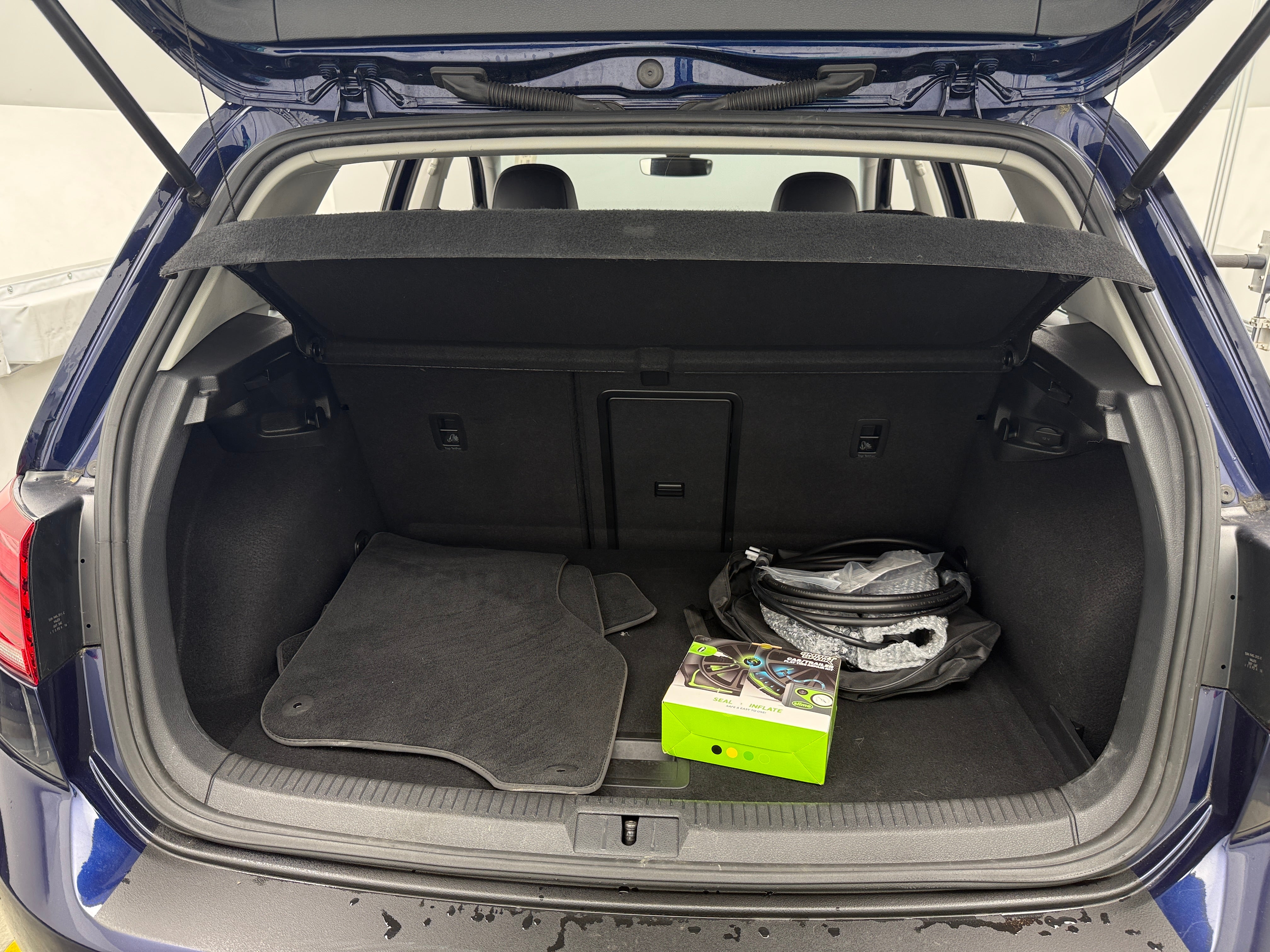 2019 Volkswagen e-Golf SEL Premium 6