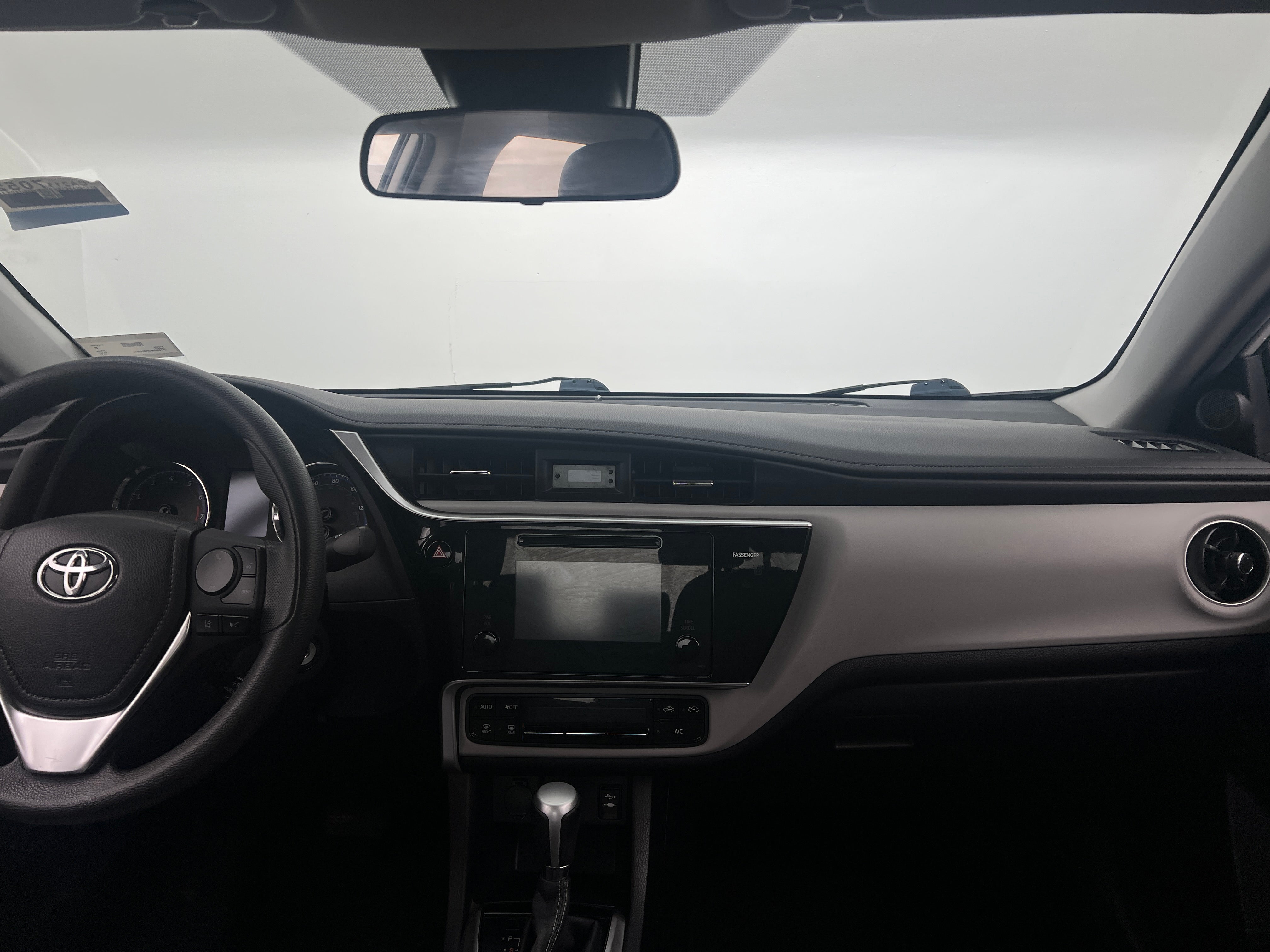 2017 Toyota Corolla LE 3