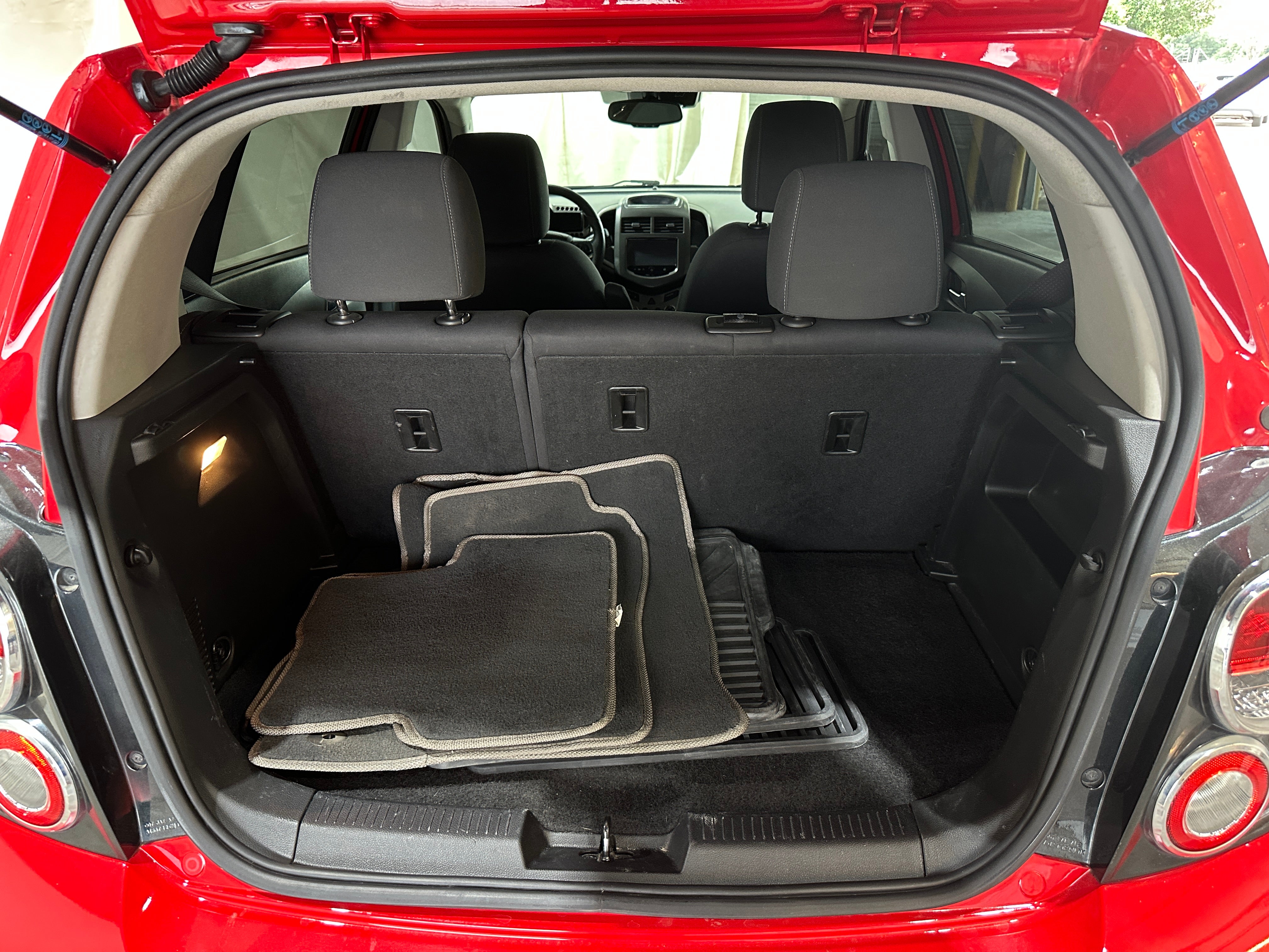 2016 Chevrolet Sonic LT 7