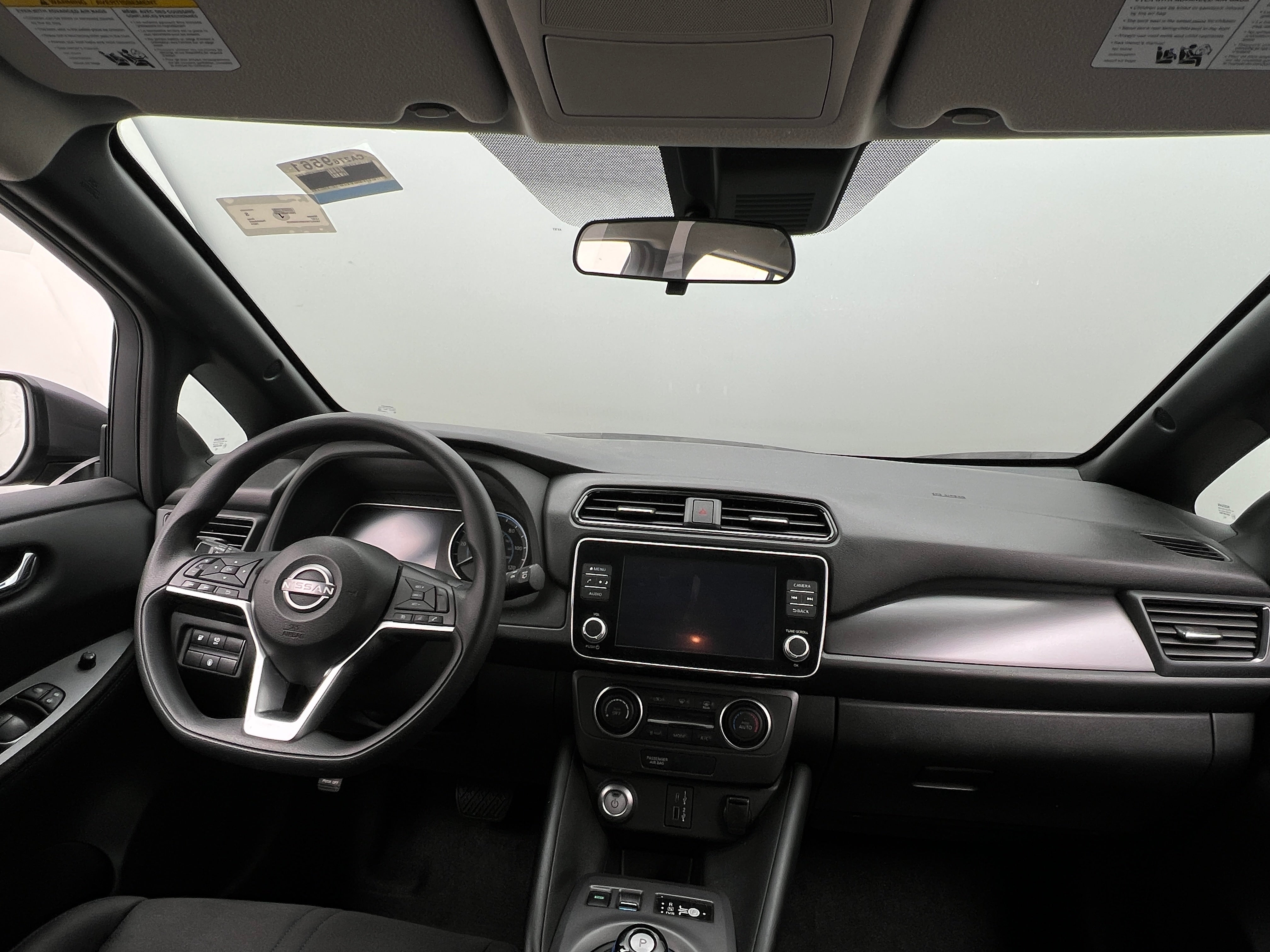 2024 Nissan Leaf S 3