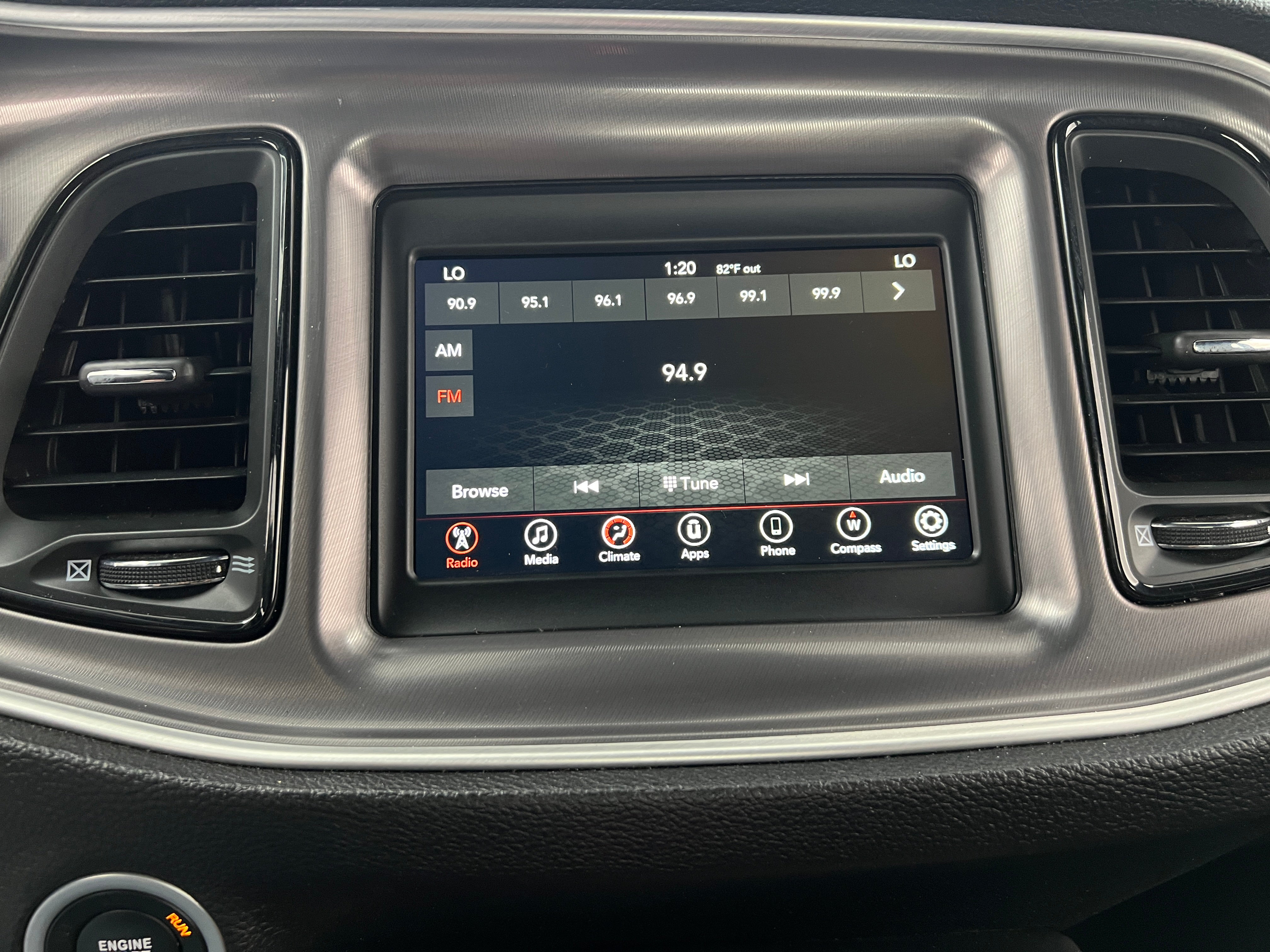 2022 Dodge Challenger SXT 3