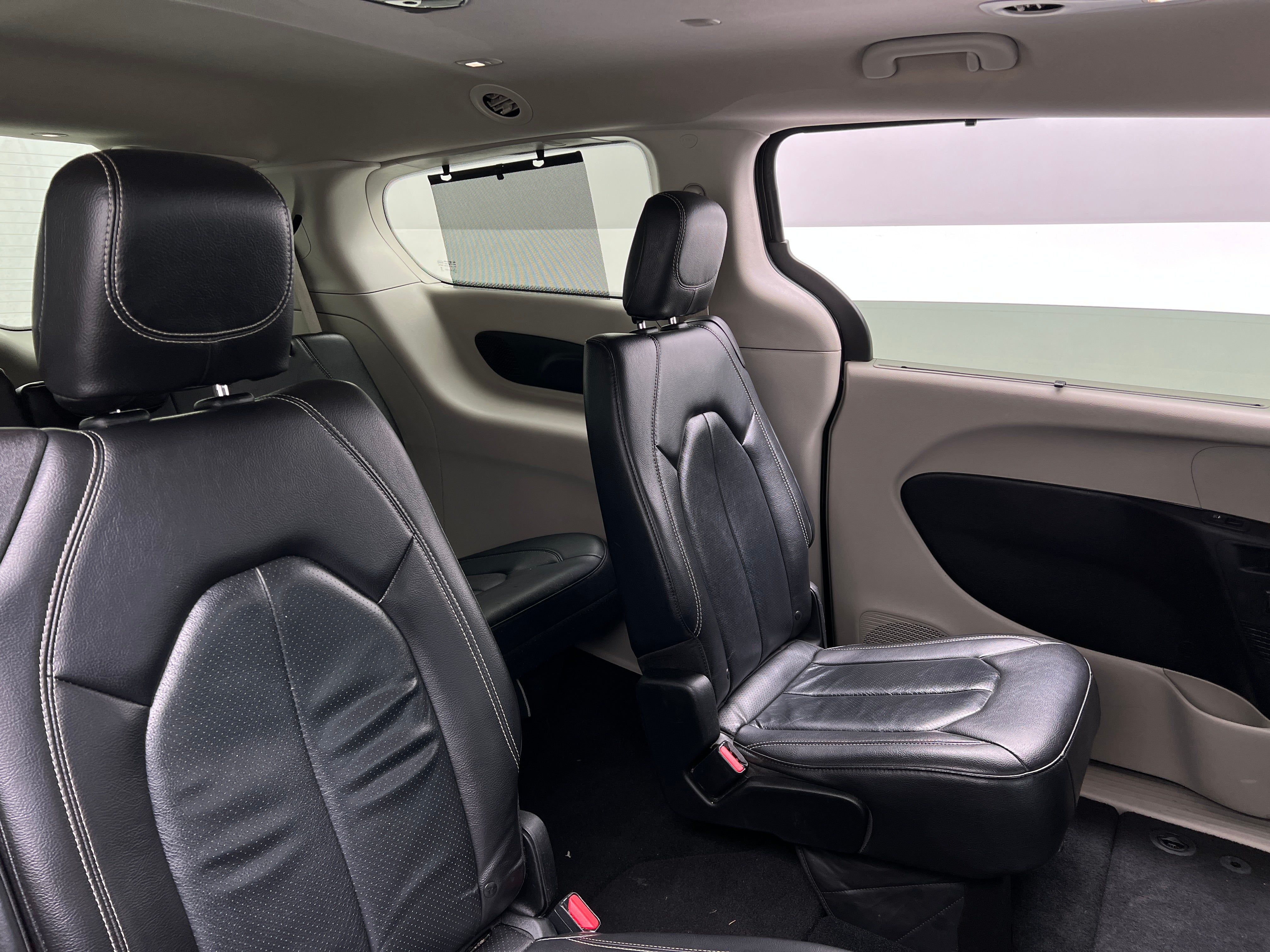 2022 Chrysler Pacifica Touring L 5