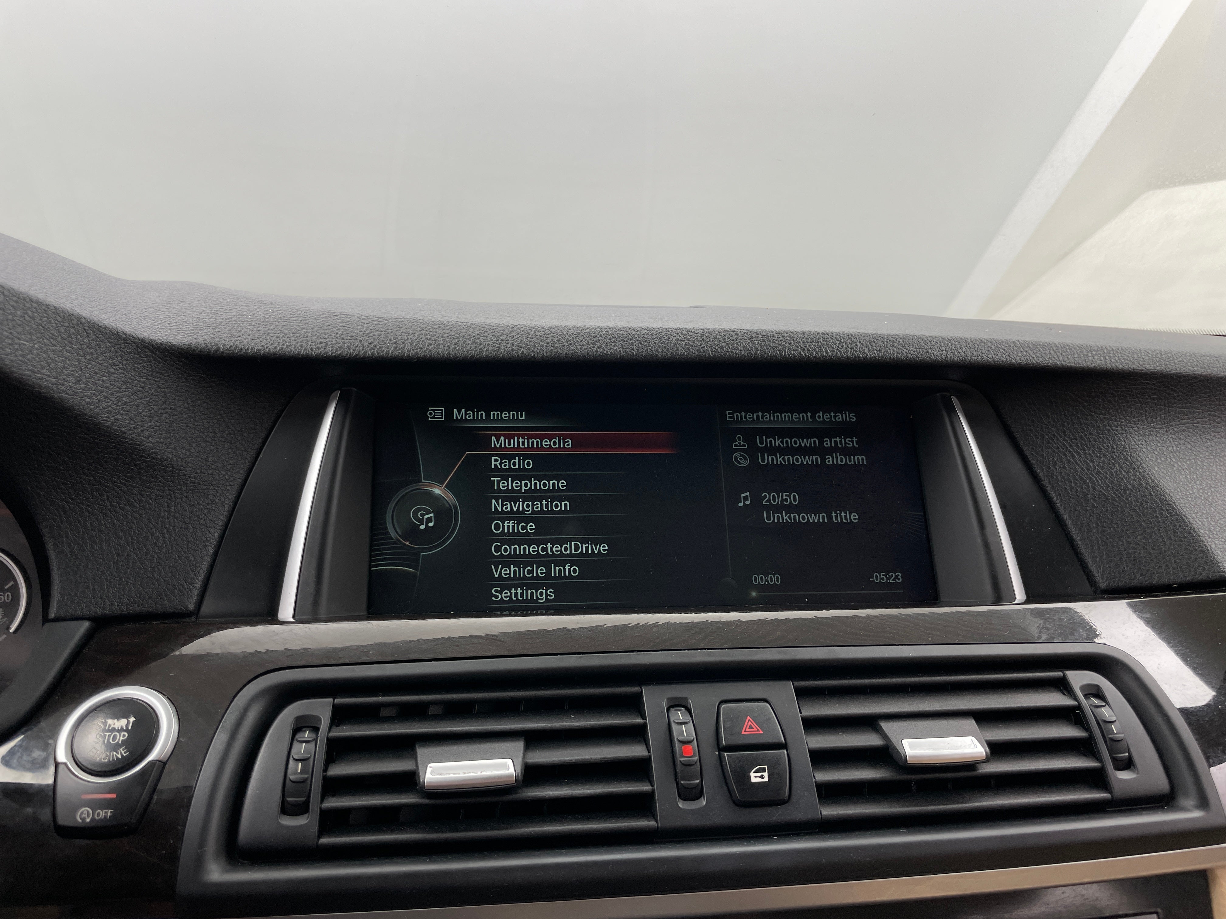 2014 BMW 5 Series 535i xDrive 3