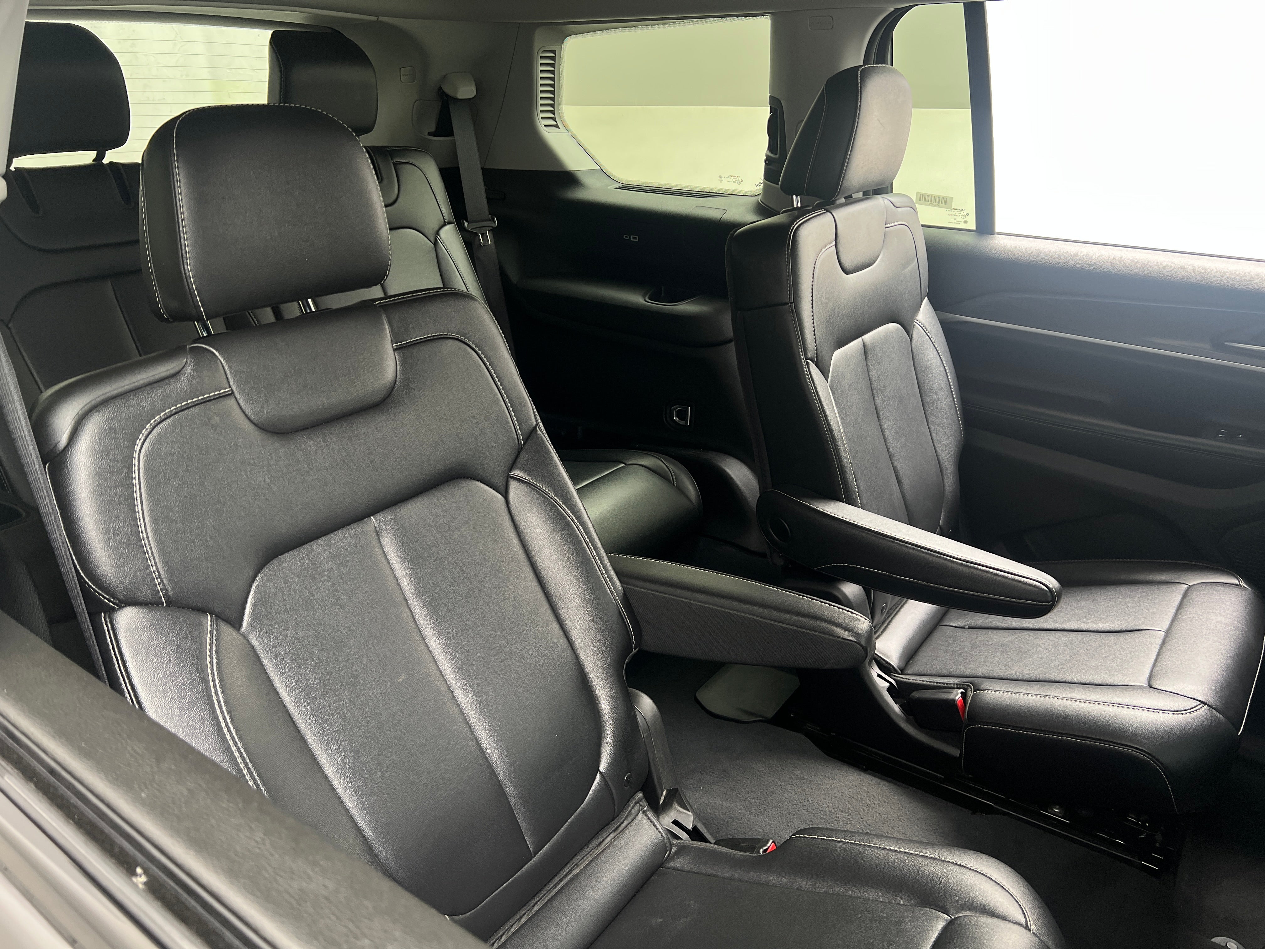 2023 Jeep Grand Cherokee L Limited Edition 5