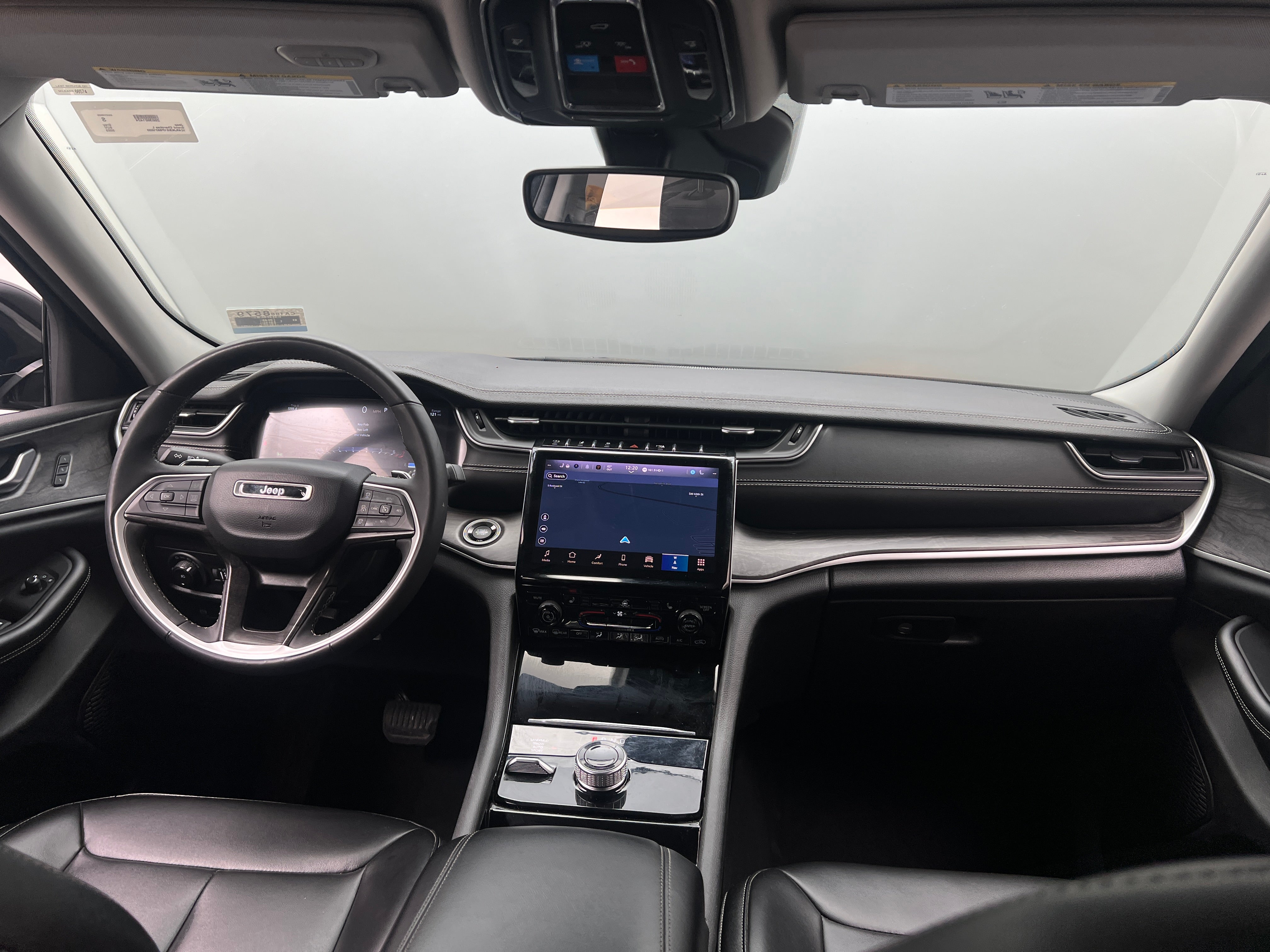 2023 Jeep Grand Cherokee L Limited Edition 2
