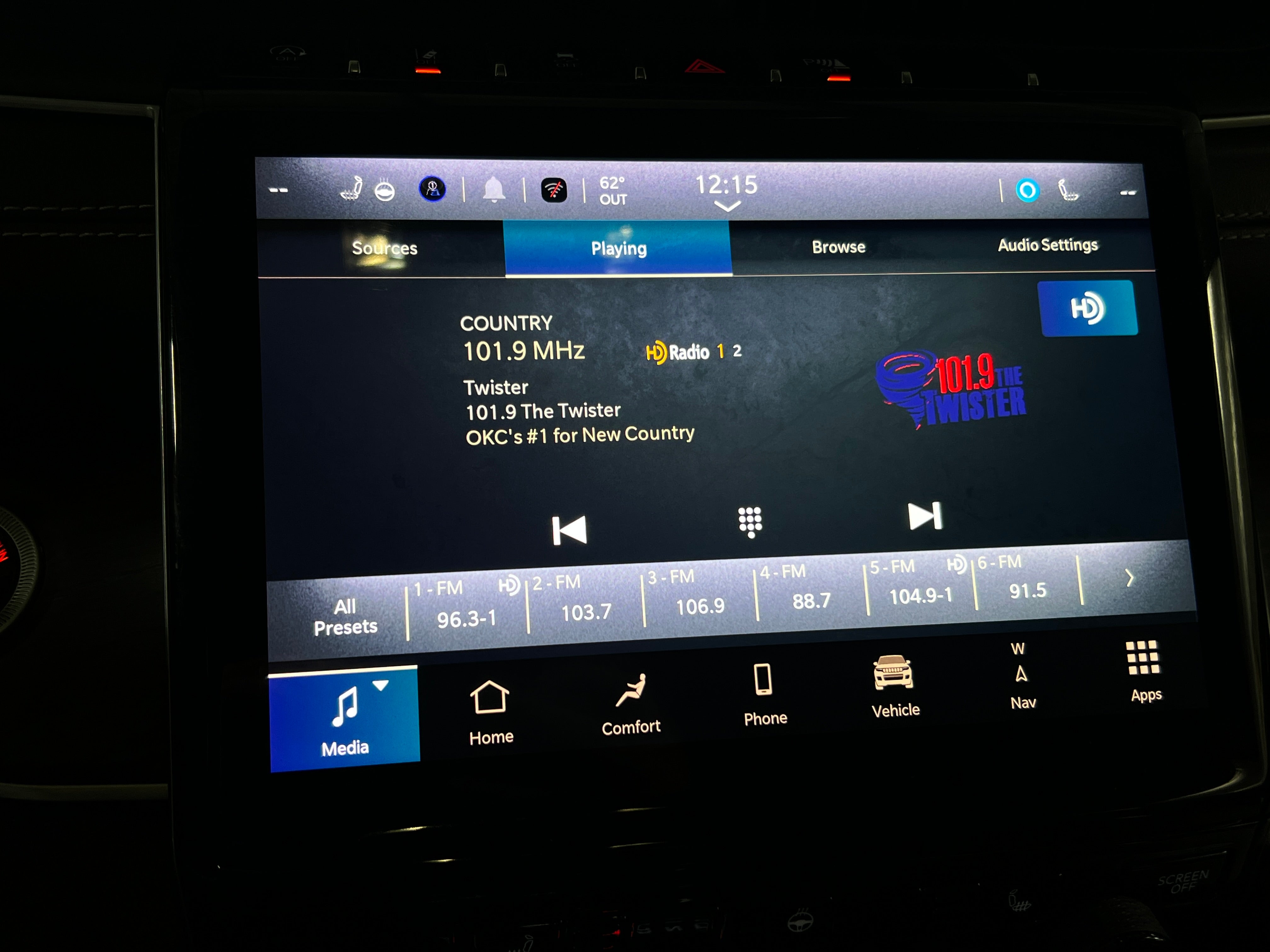 2023 Jeep Grand Cherokee L Limited Edition 3