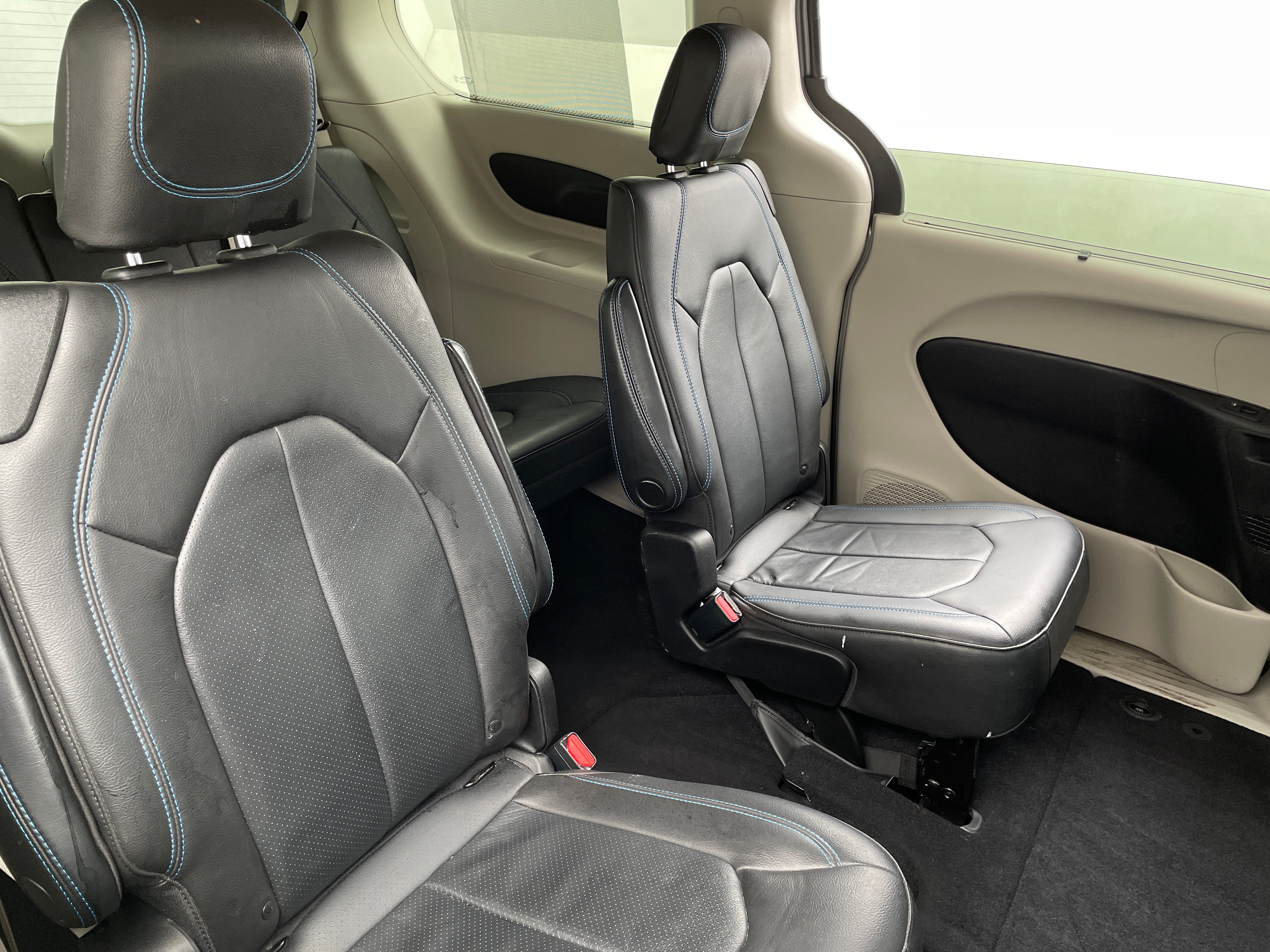 2021 Chrysler Pacifica Touring L 5