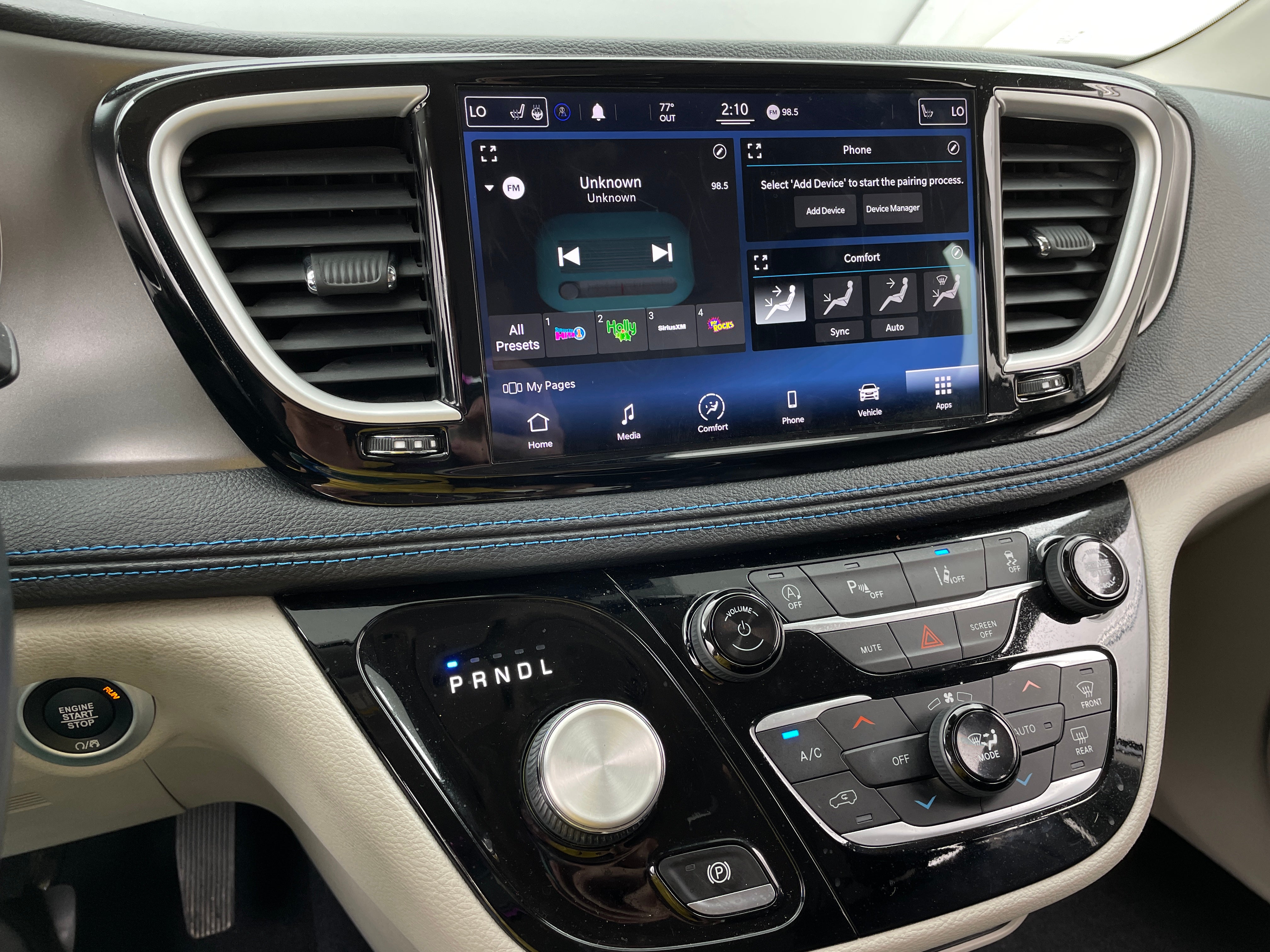 2021 Chrysler Pacifica Touring L 3