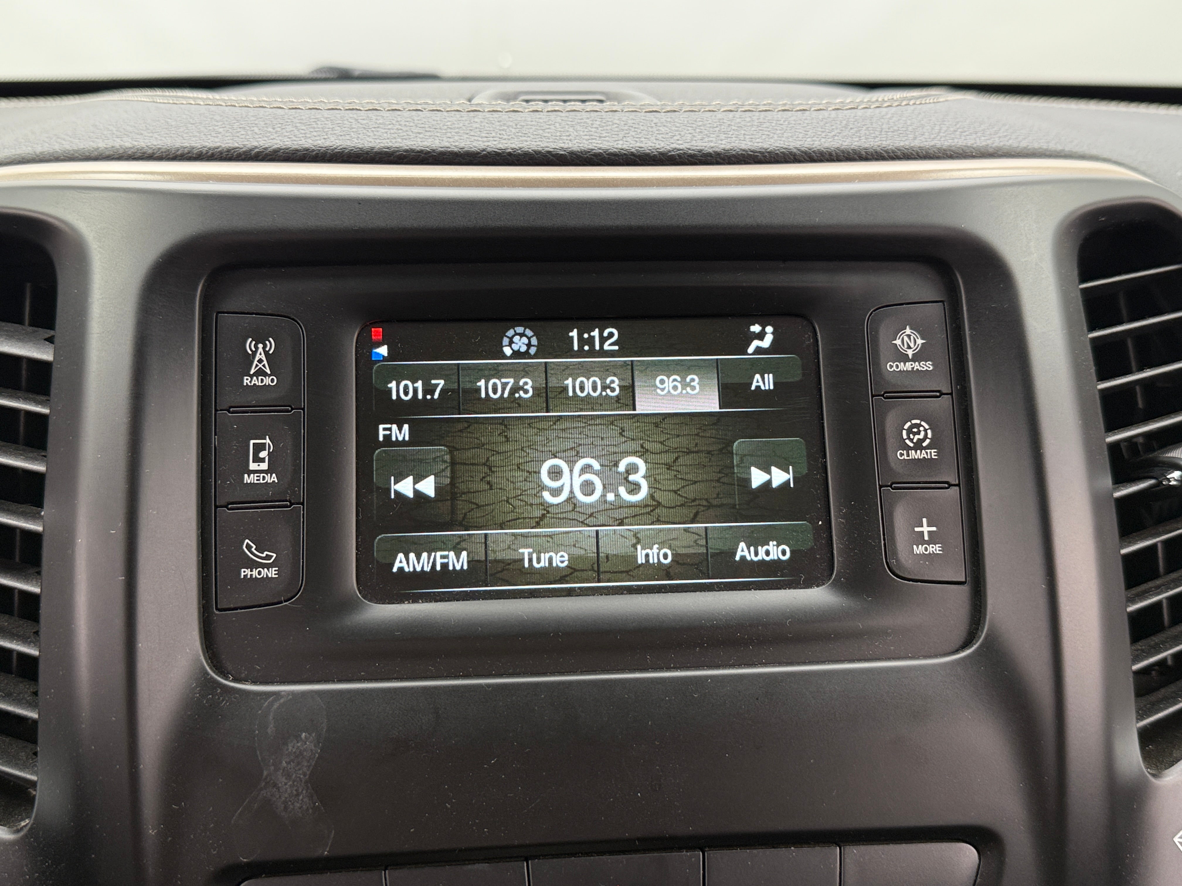 2015 Jeep Cherokee Latitude 4