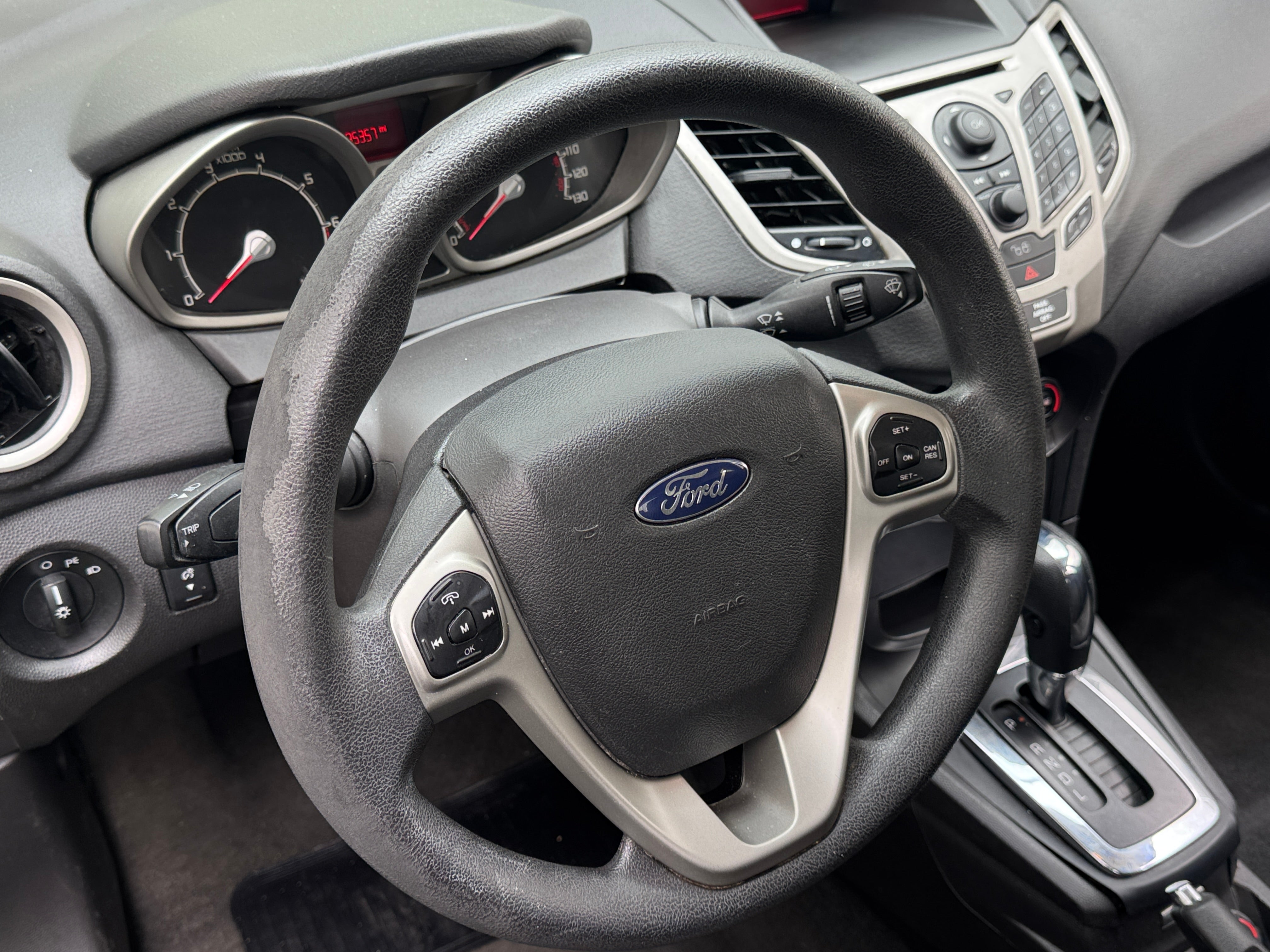 2012 Ford Fiesta SE 5