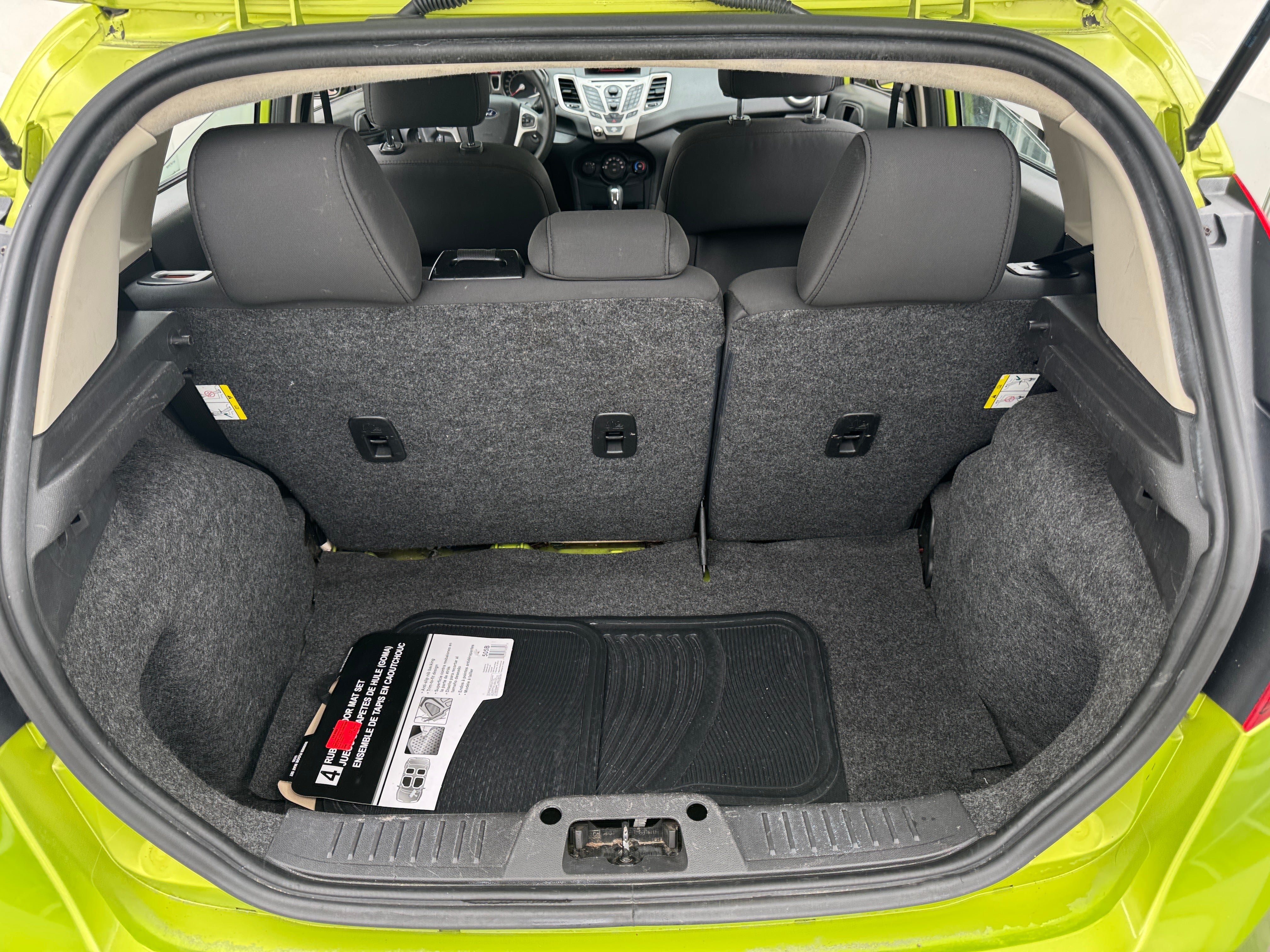 2012 Ford Fiesta SE 7