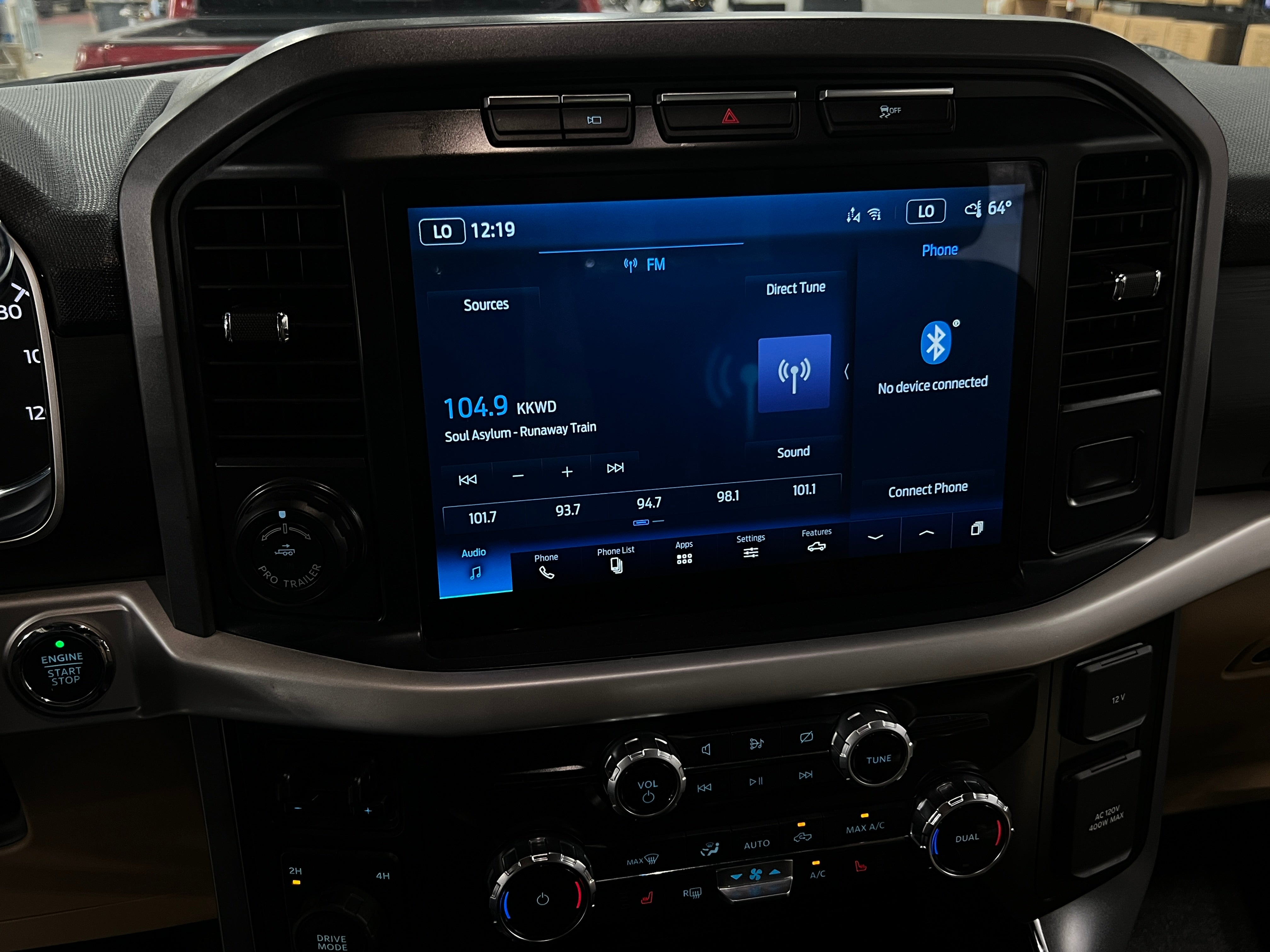 2022 Ford Econoline E-150 4