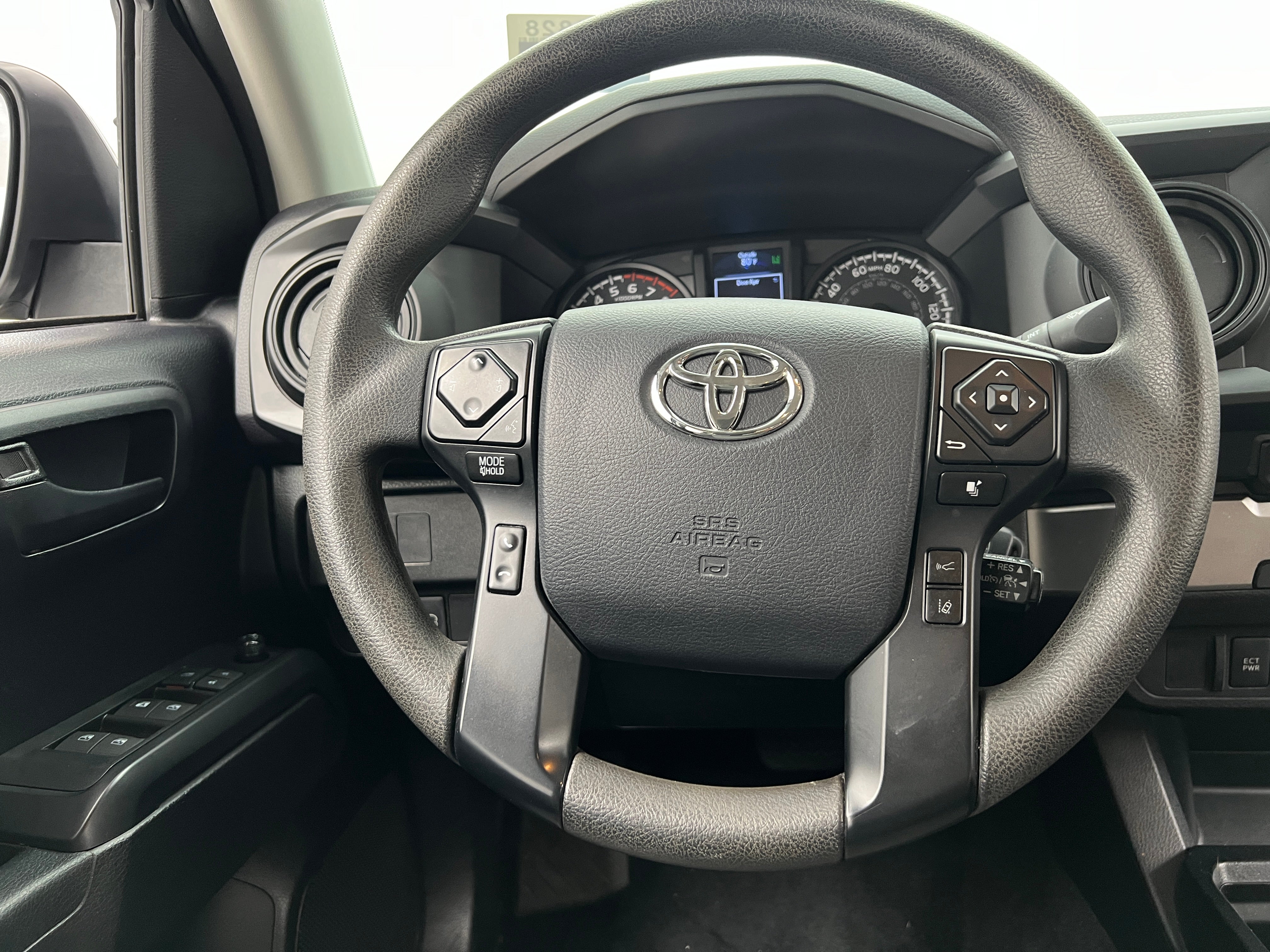 2020 Toyota Tacoma SR5 5