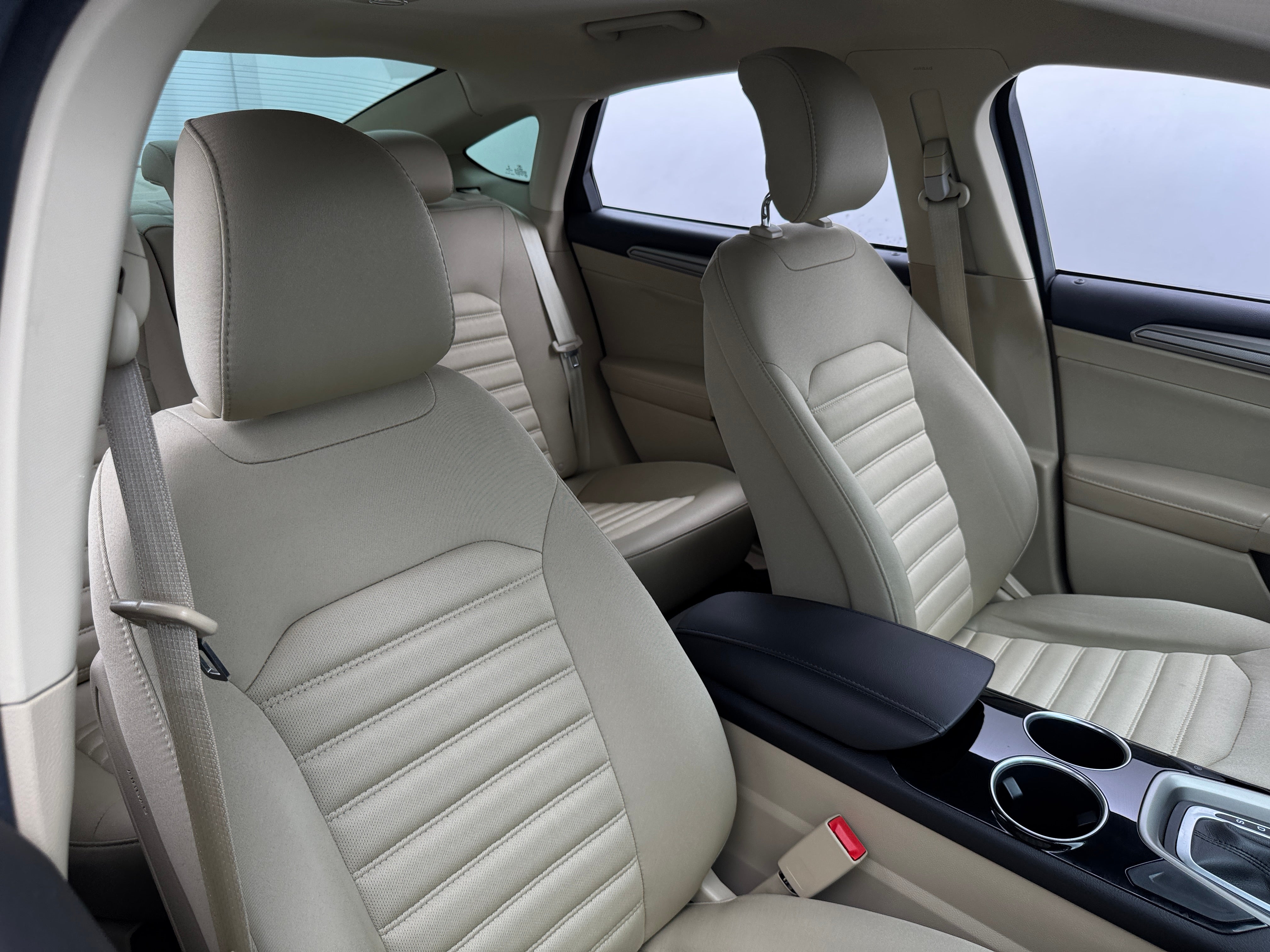 2014 Ford Fusion SE 2