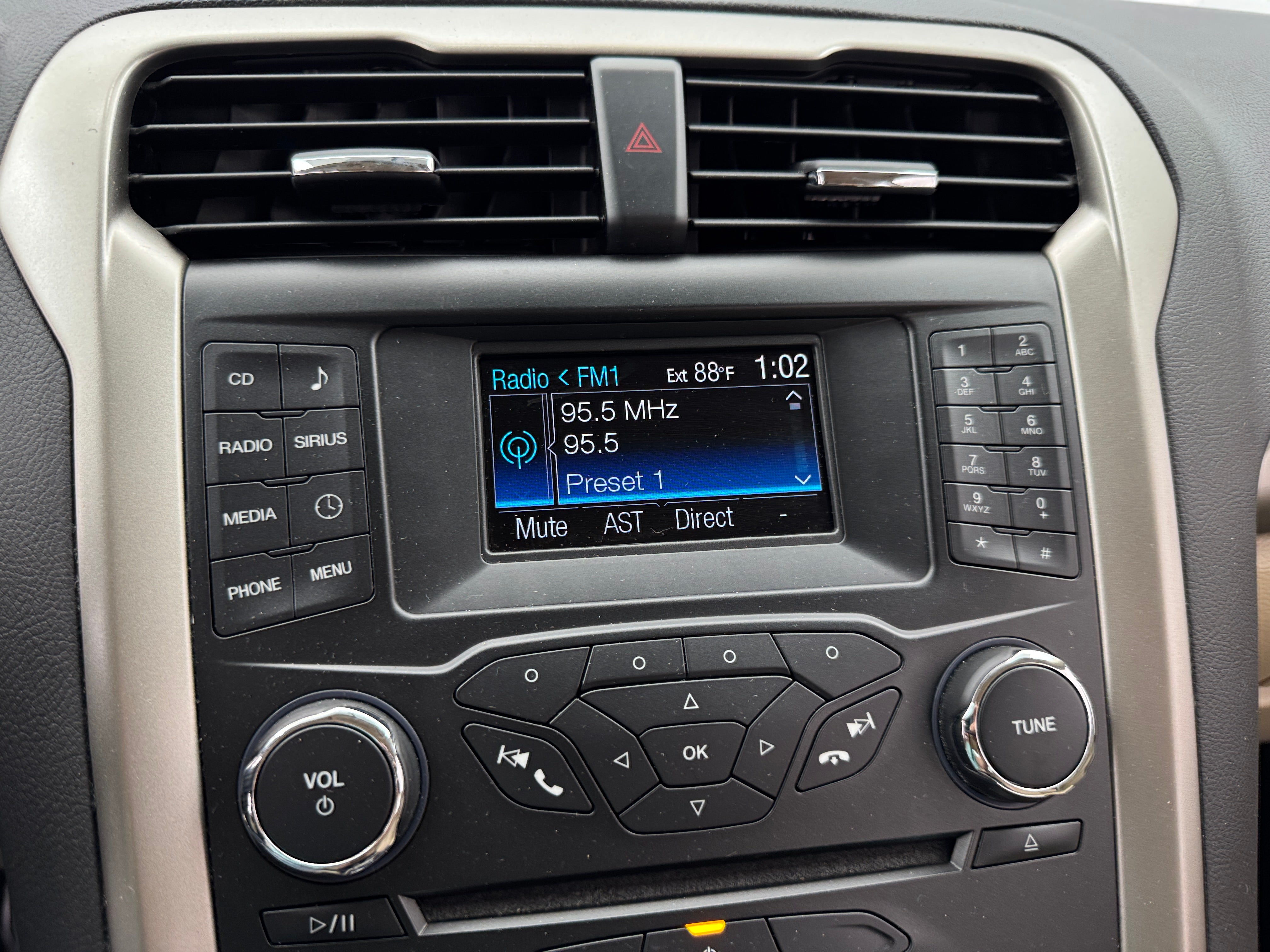 2014 Ford Fusion SE 4