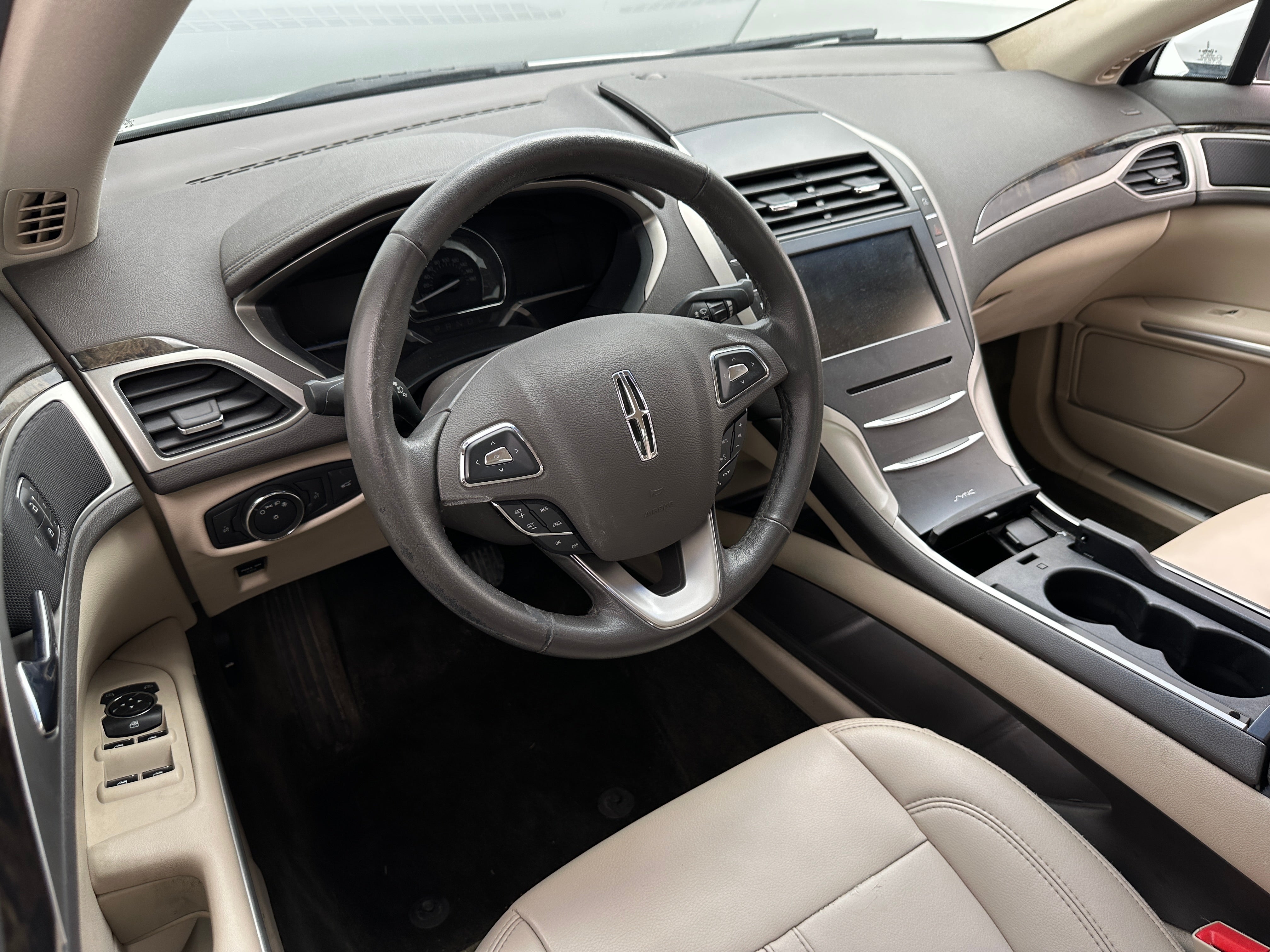2016 Lincoln MKZ  2