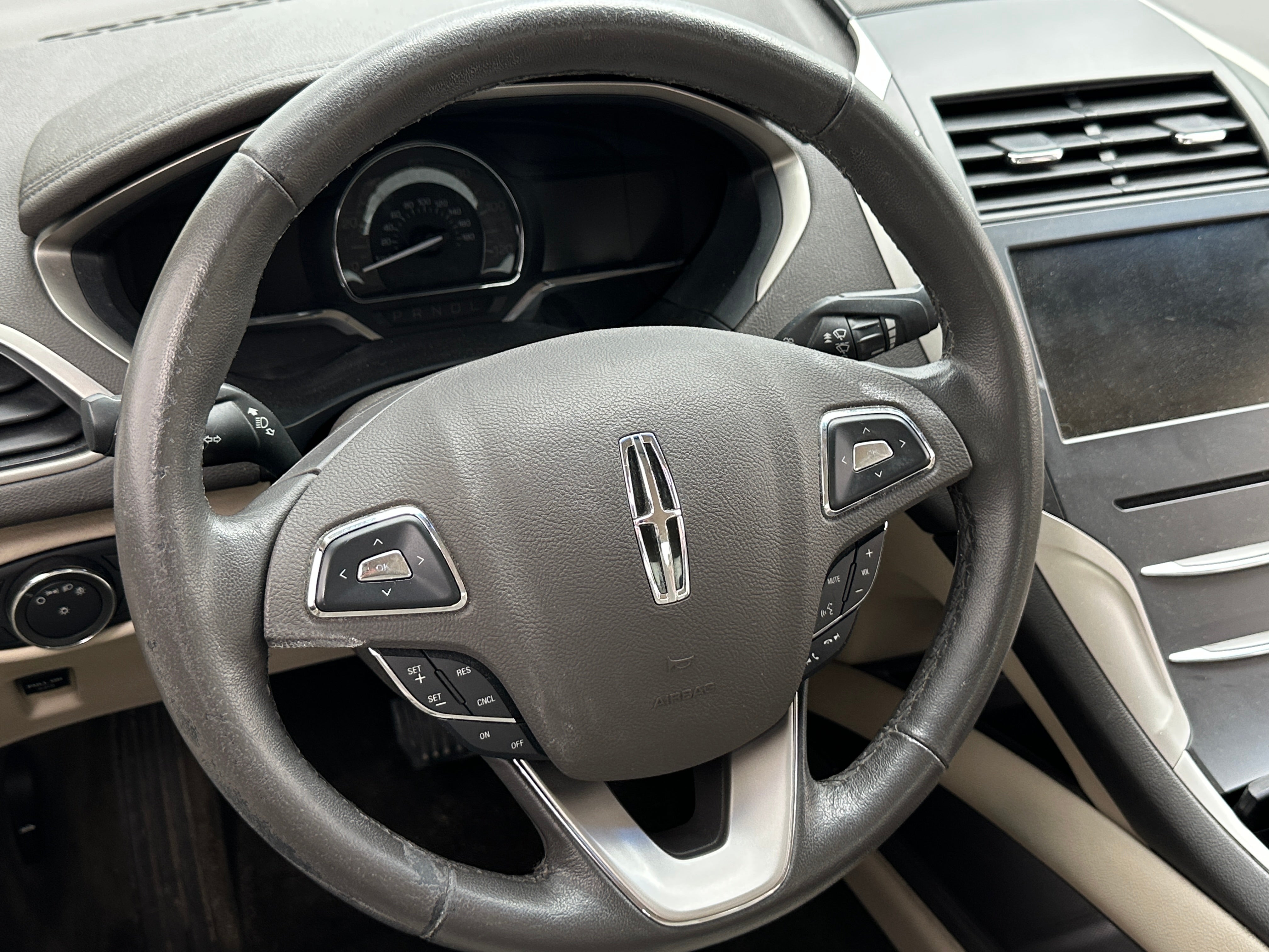 2016 Lincoln MKZ  4