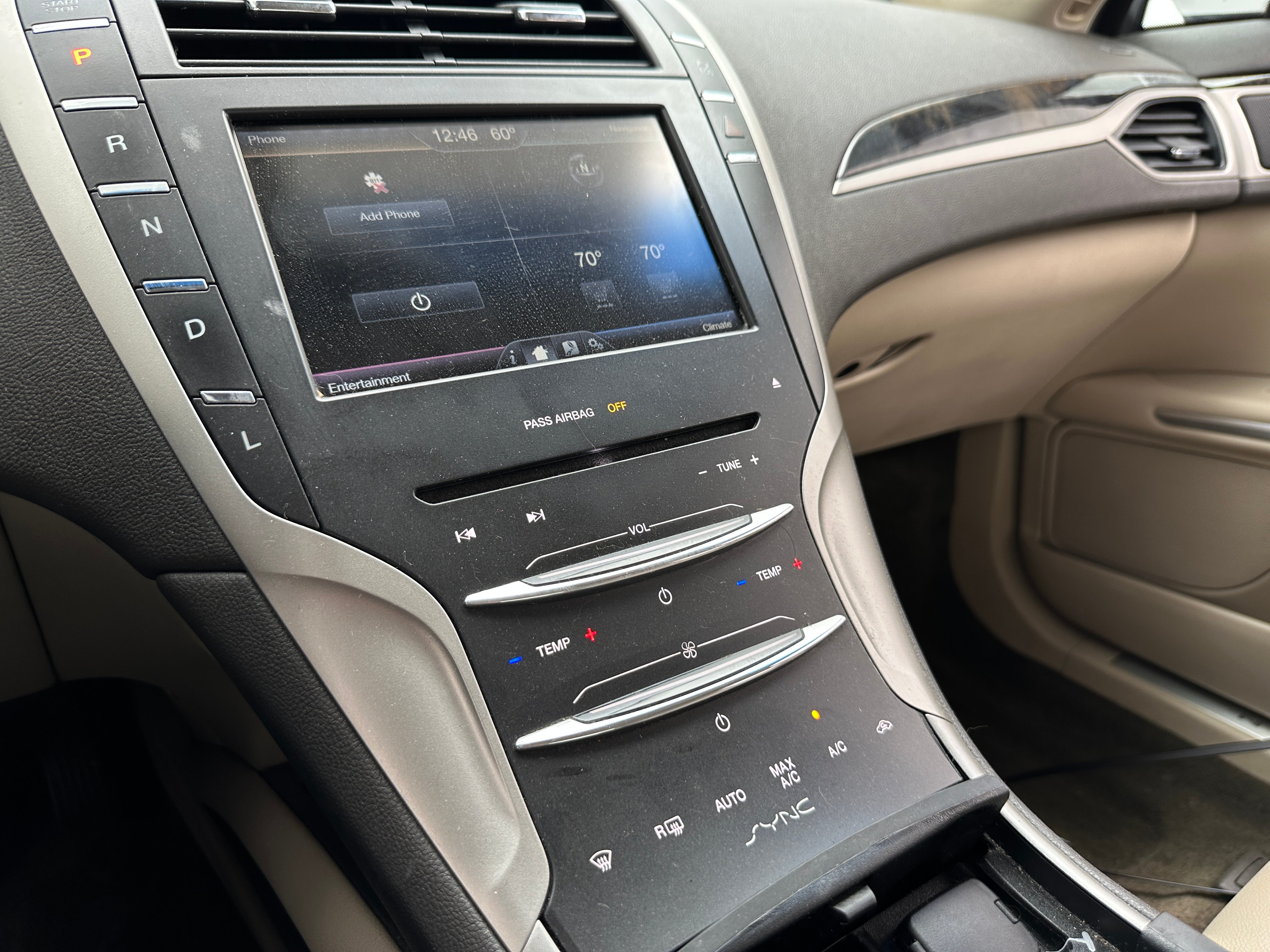 2016 Lincoln MKZ  3