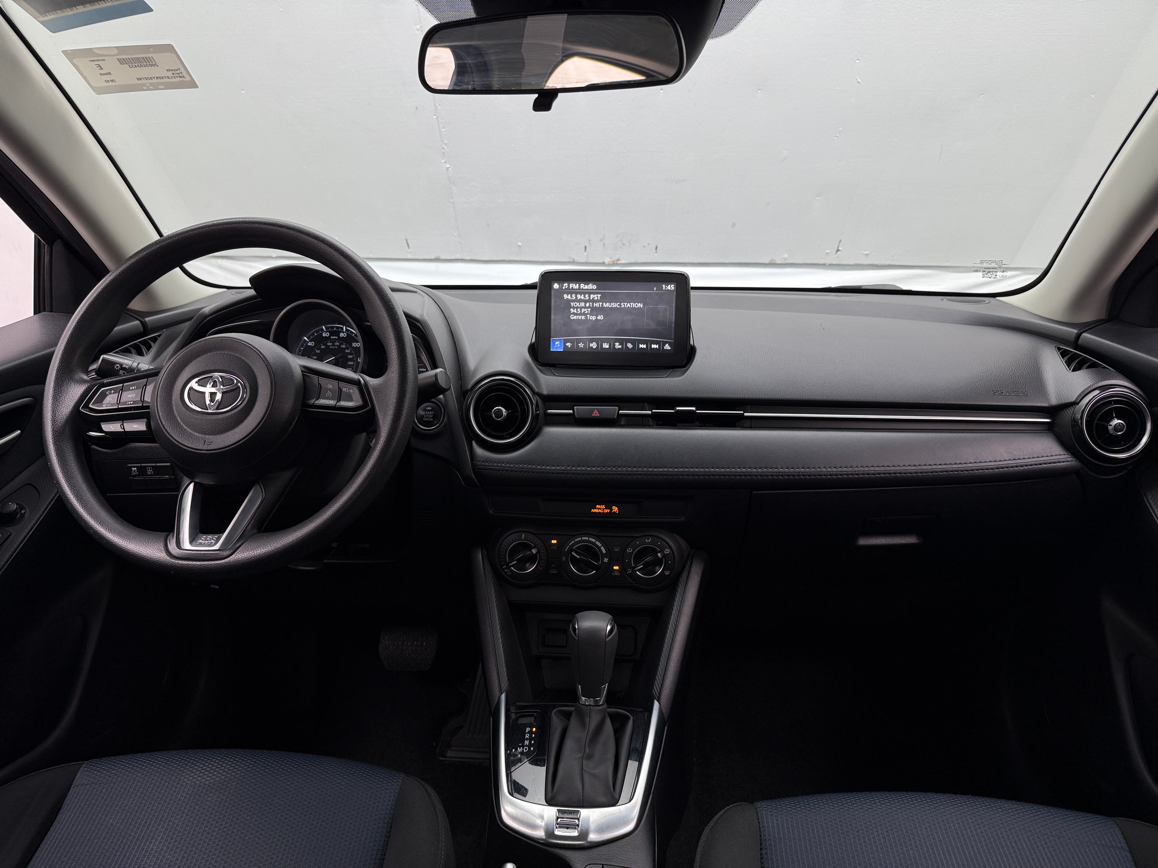 2019 Toyota Yaris LE 3