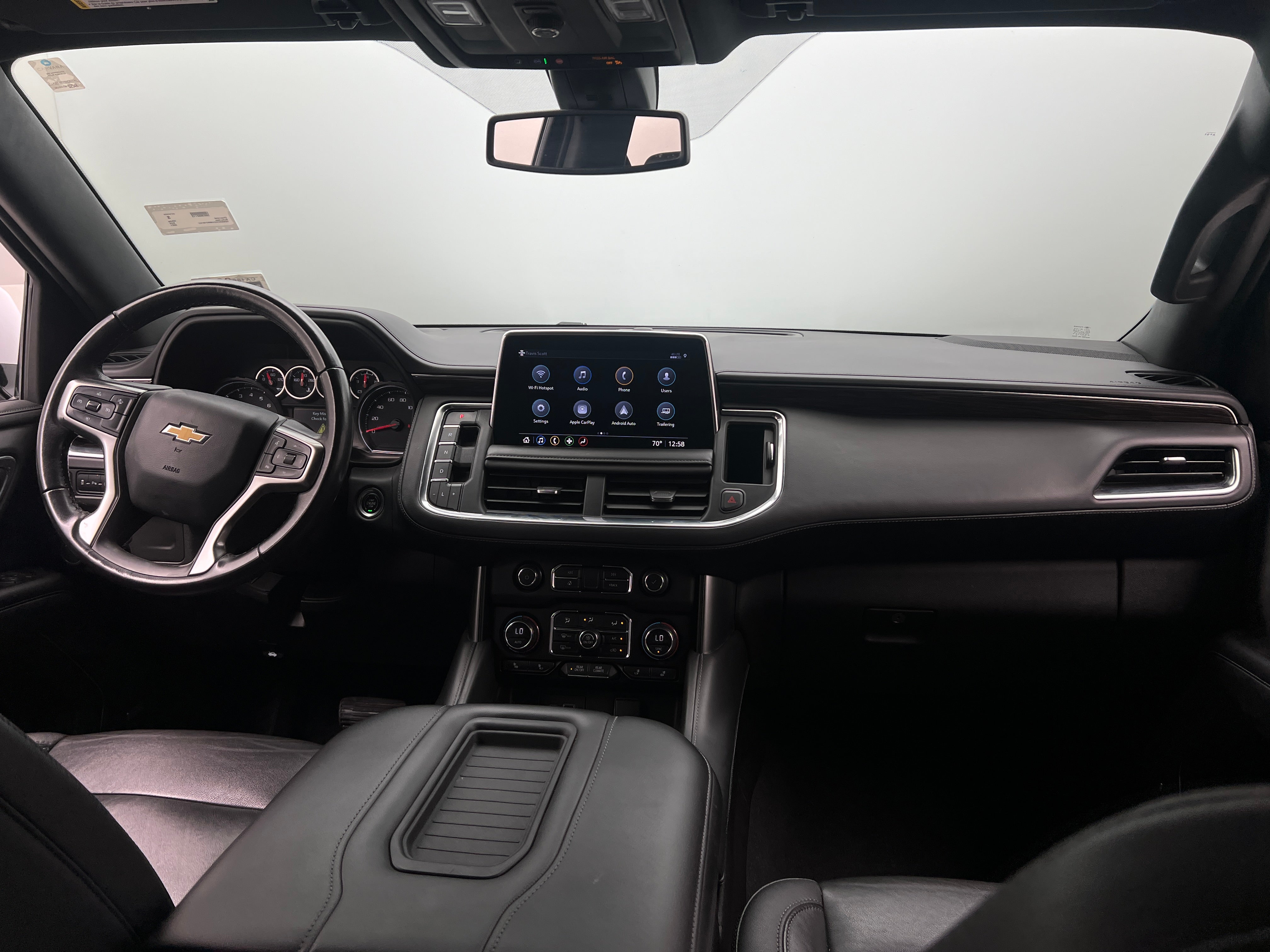 2021 Chevrolet Suburban LT 2