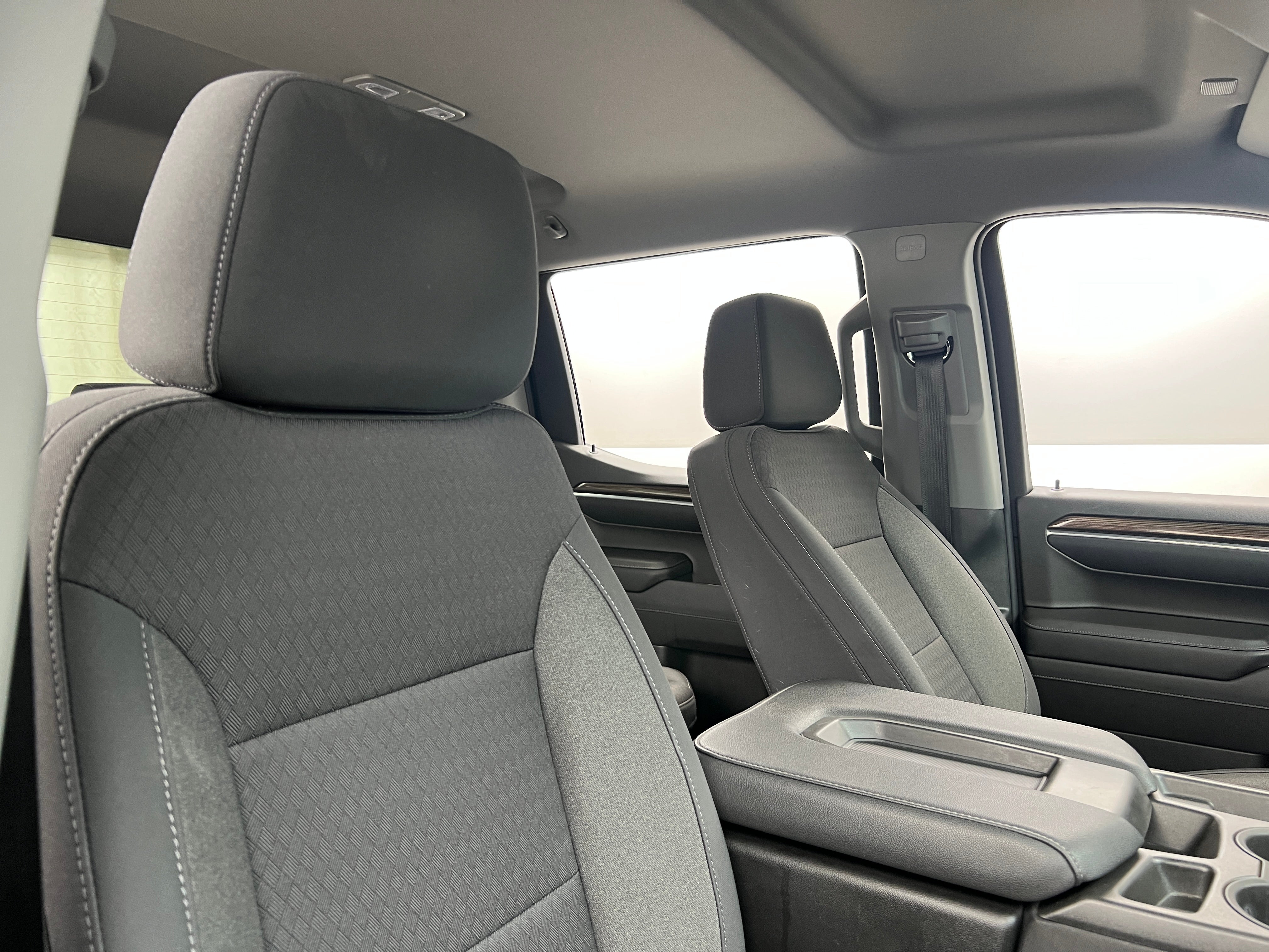 2022 Chevrolet Silverado 1500 LT 2