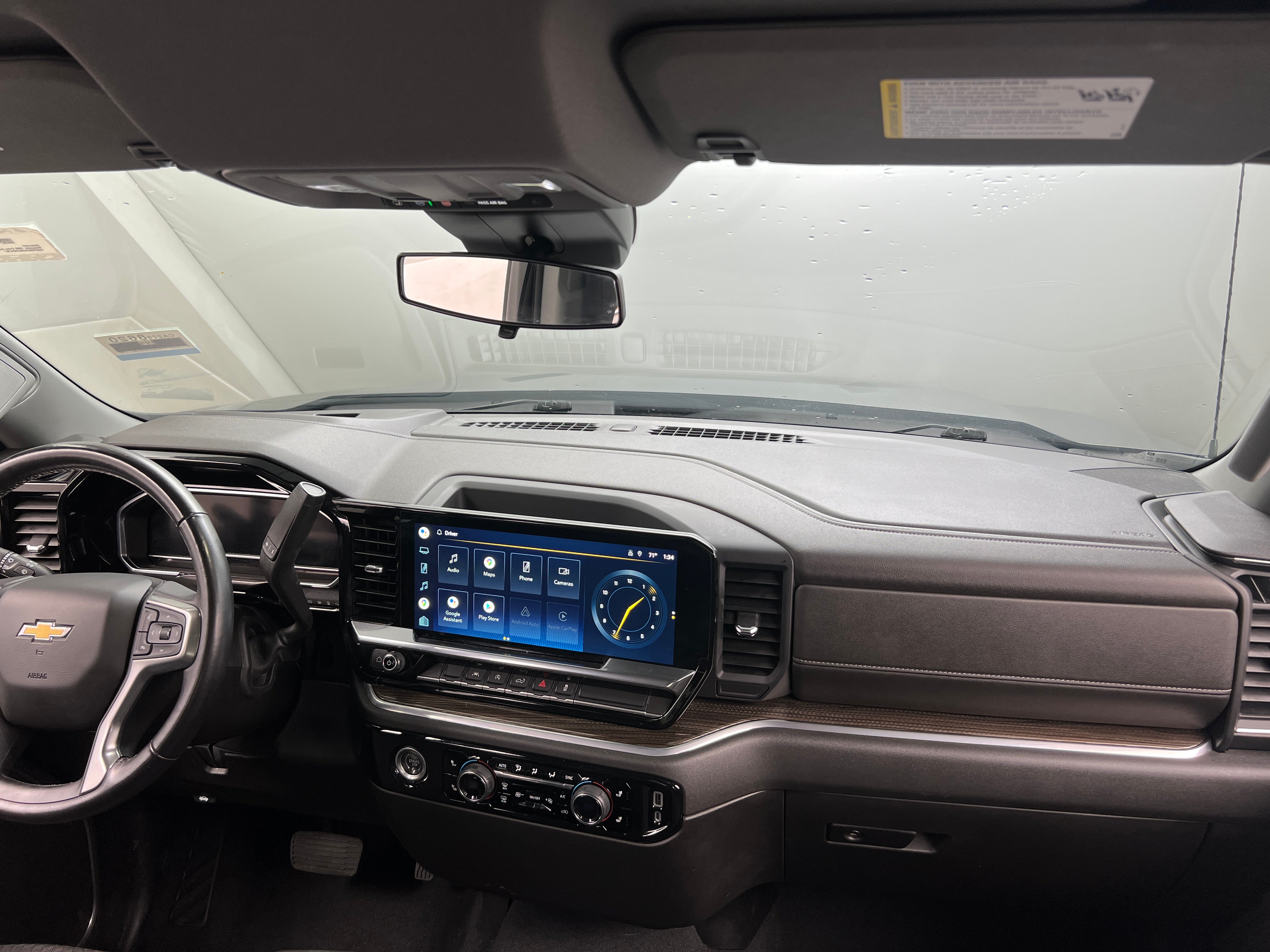 2022 Chevrolet Silverado 1500 LT 3