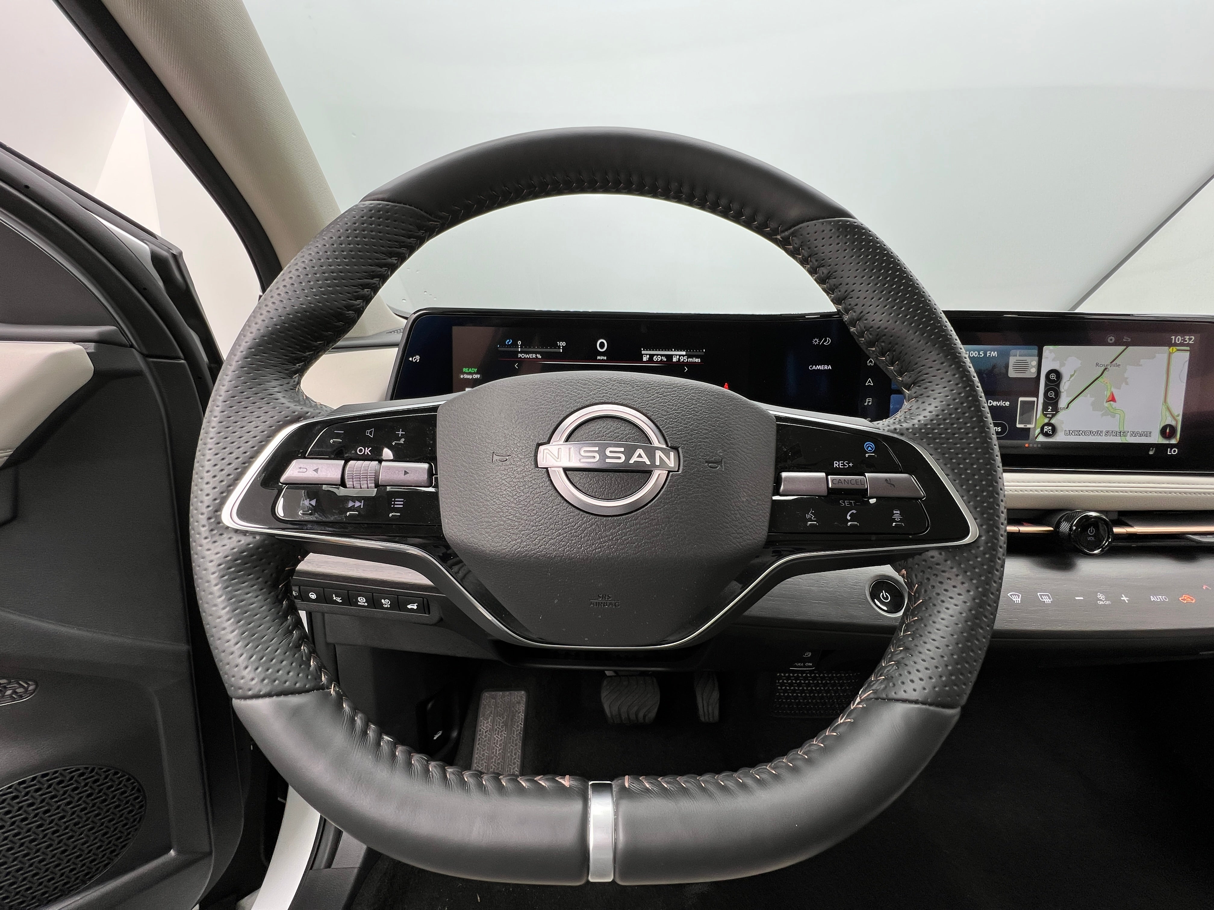 2023 Nissan Ariya Empower+ 4