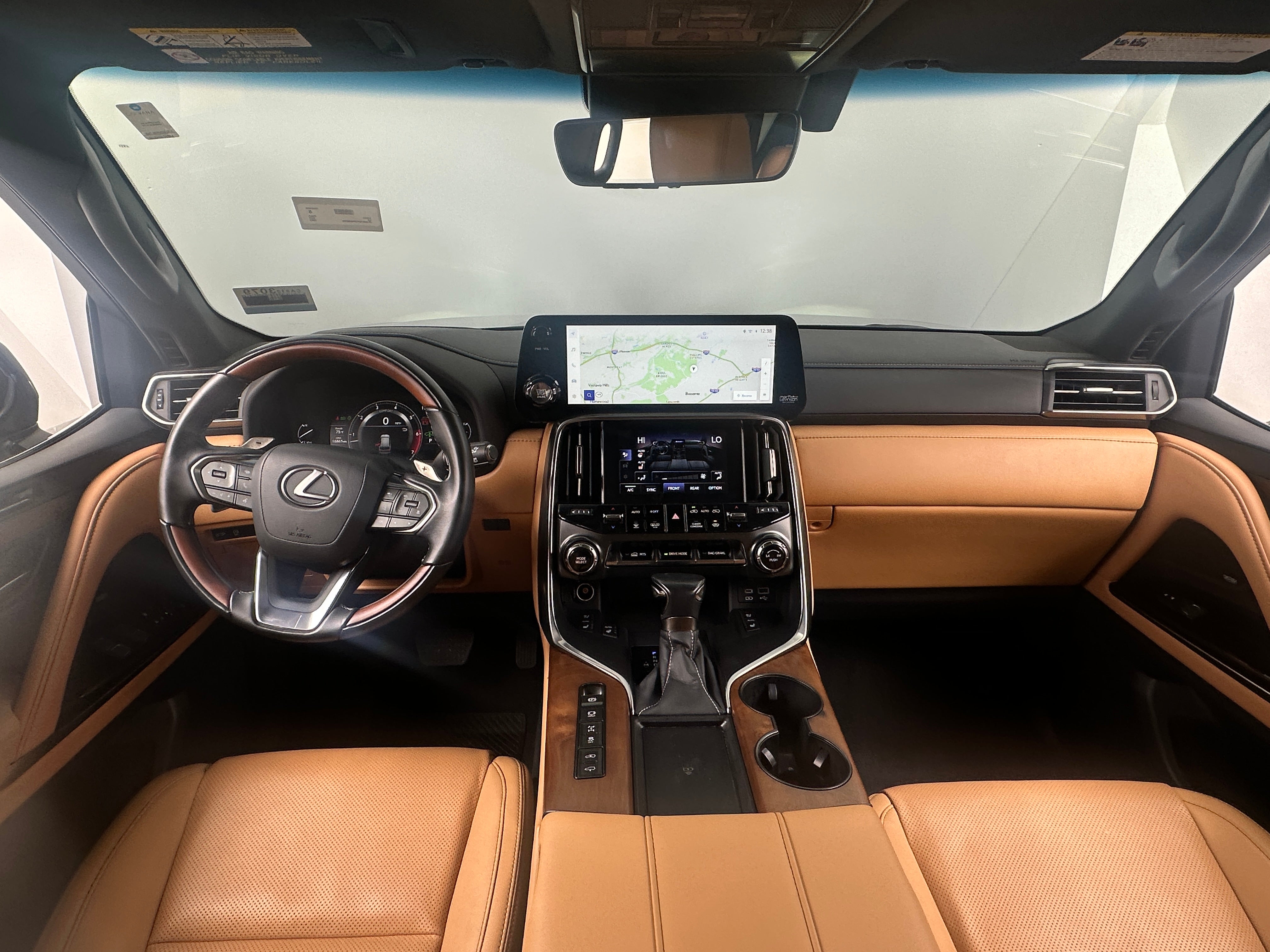 2023 Lexus LX 600 2
