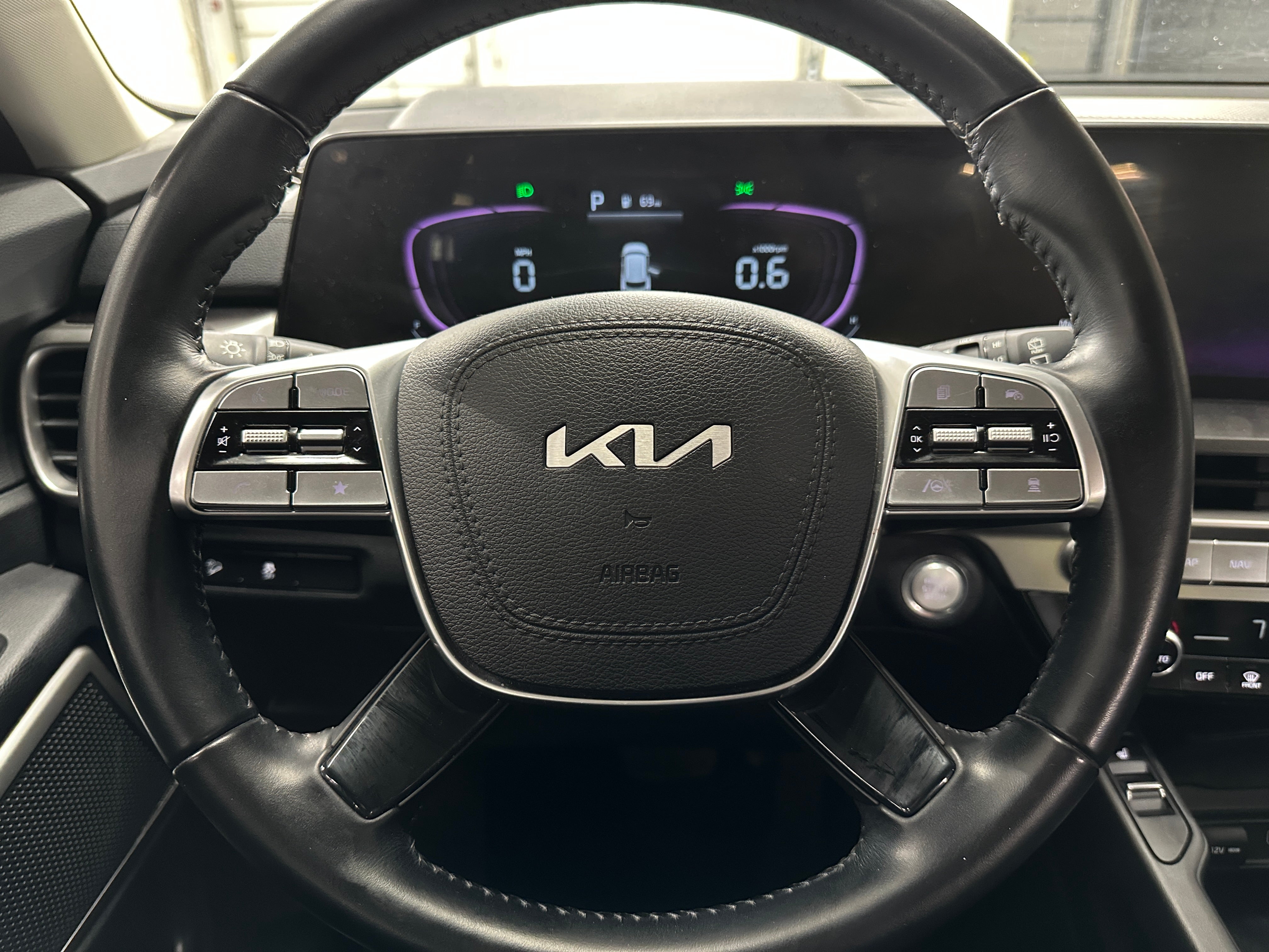 2023 Kia Telluride S 4