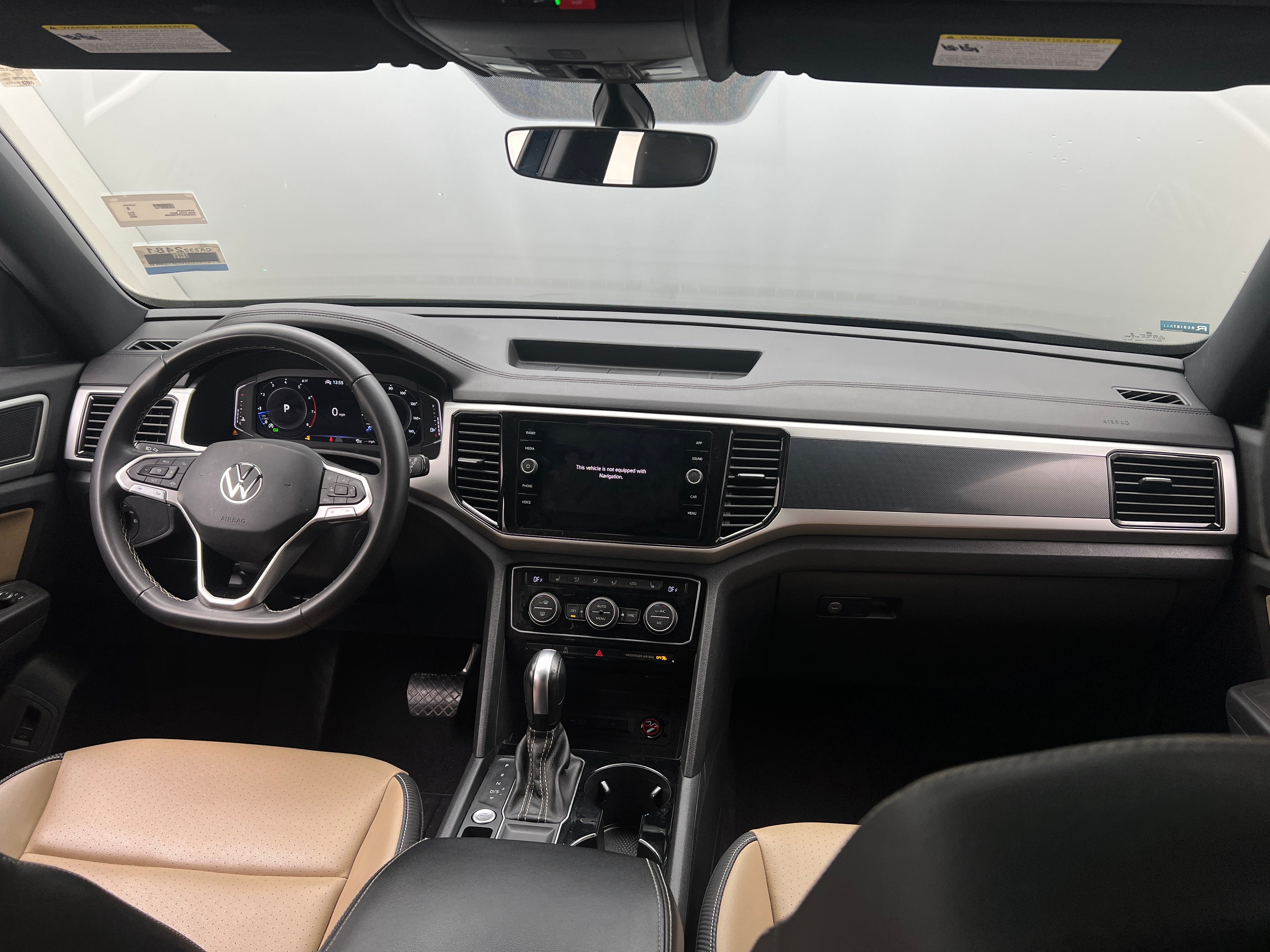 2023 Volkswagen Atlas SE 2