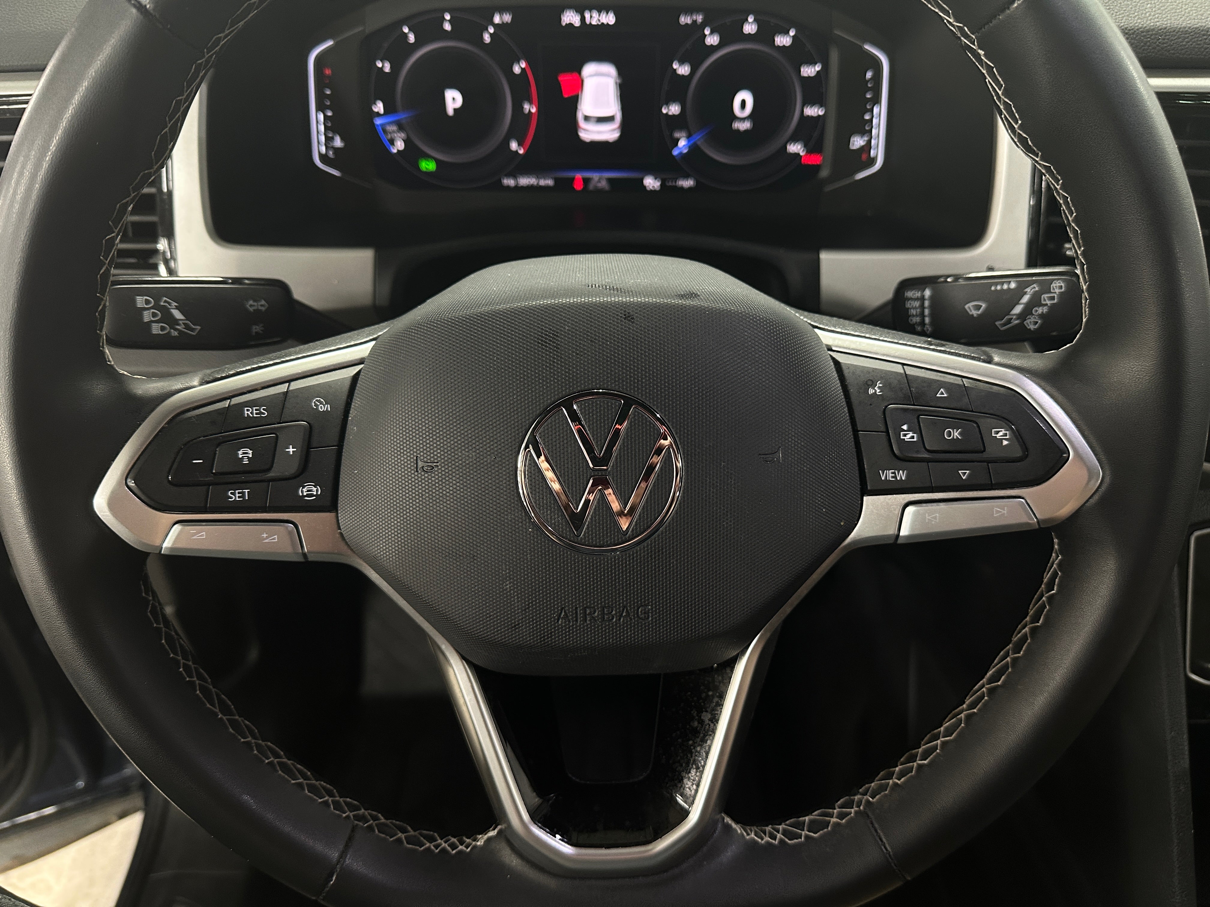 2023 Volkswagen Atlas SE 4