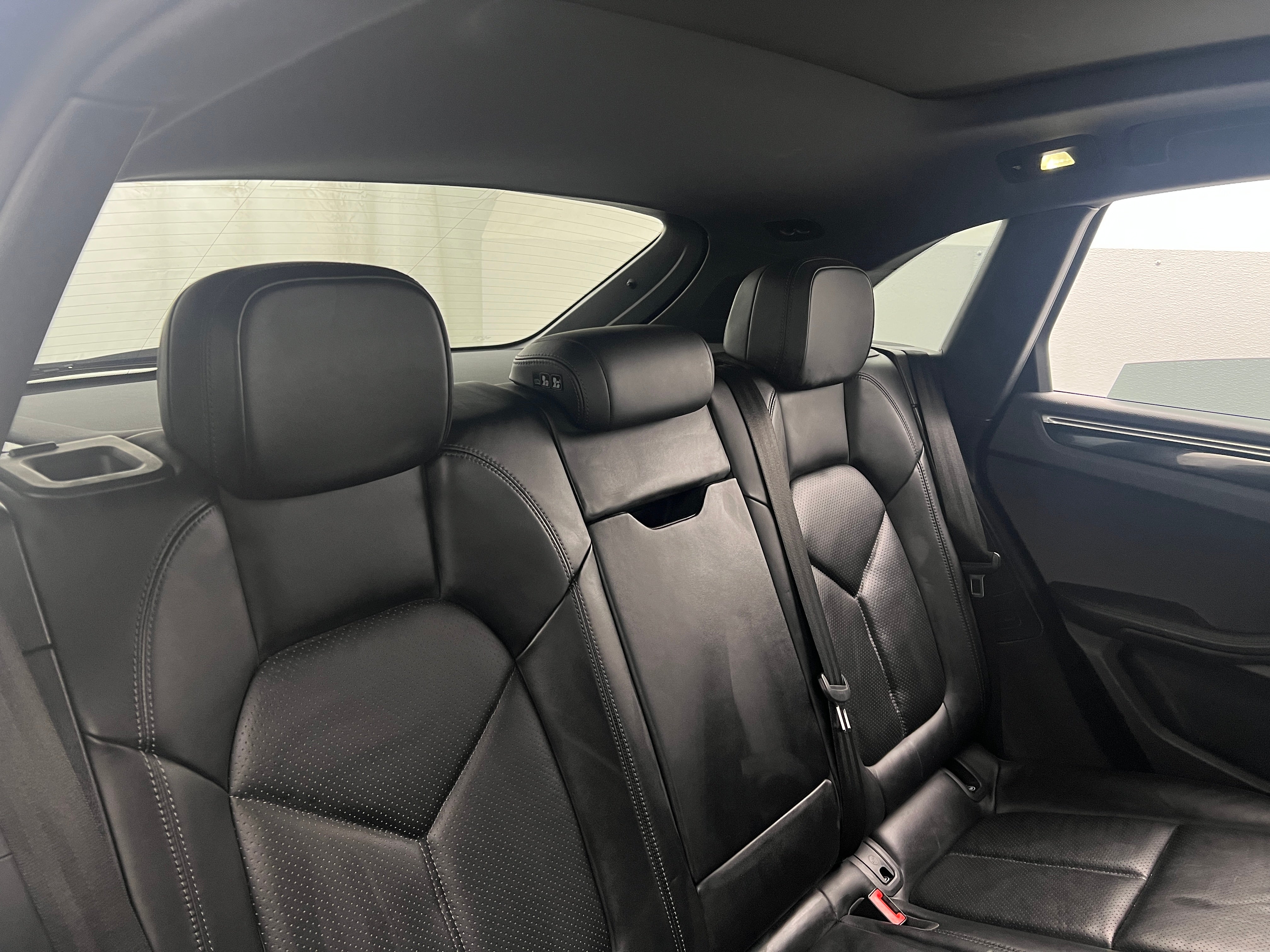 2018 Porsche Macan S 5