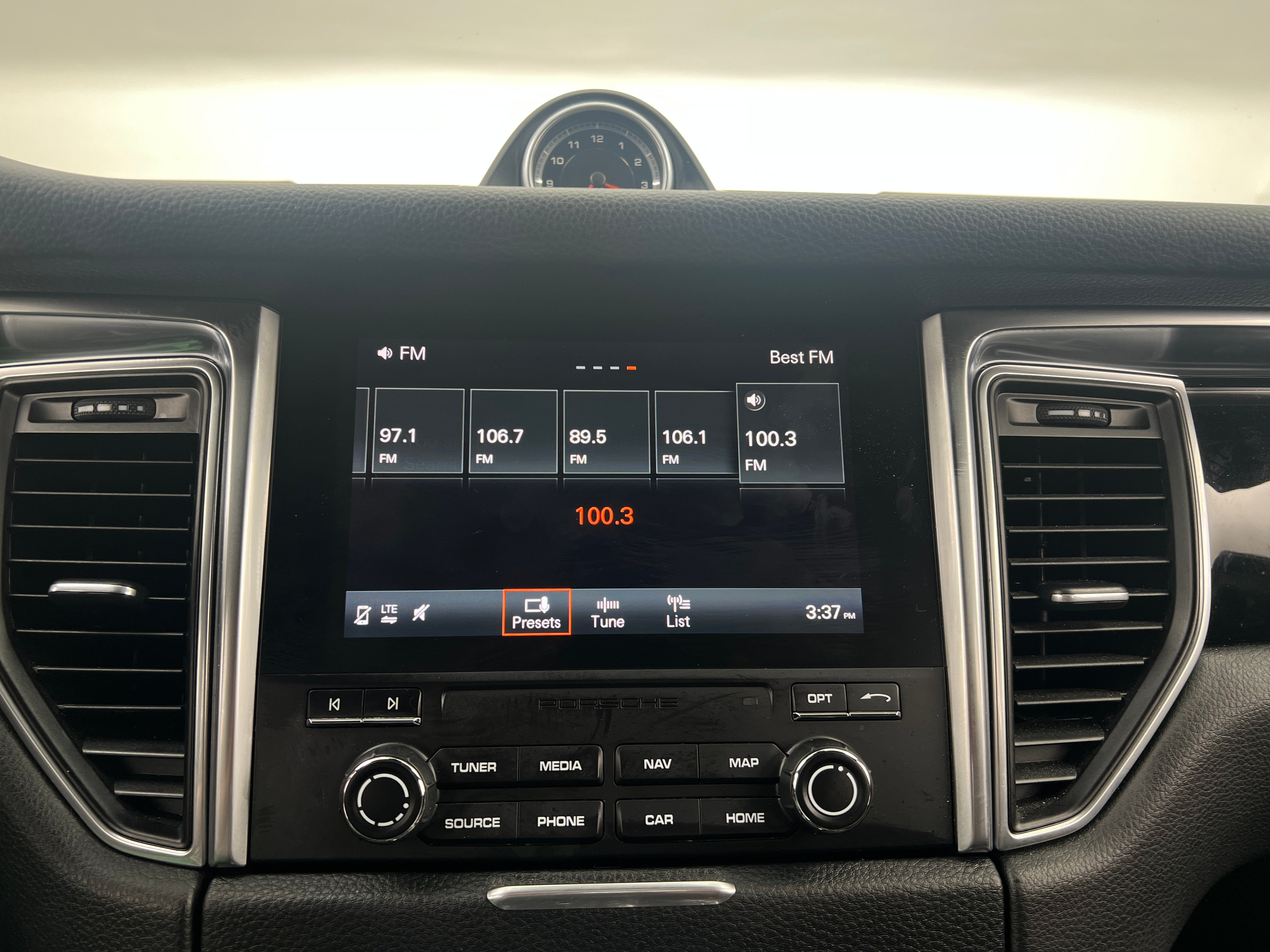 2018 Porsche Macan S 3