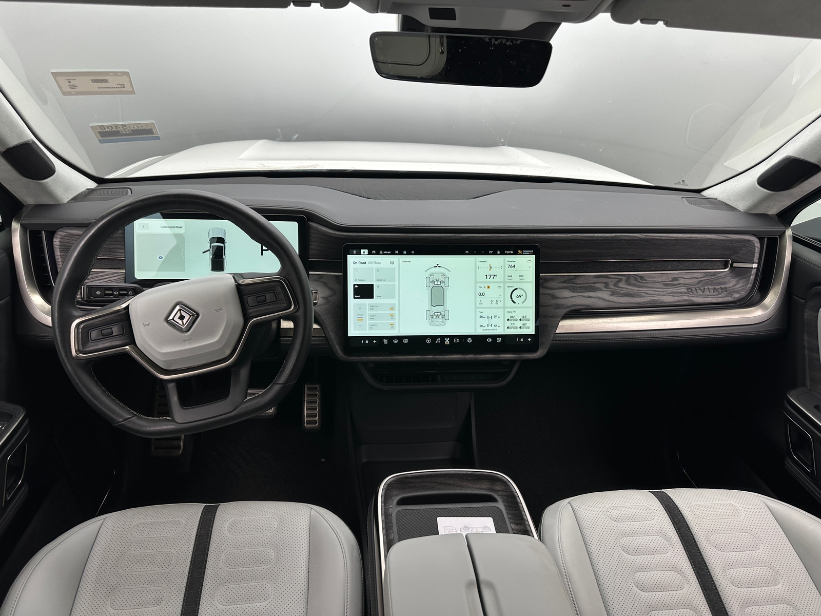 Thumbnail: 2022 Rivian R1T - 2