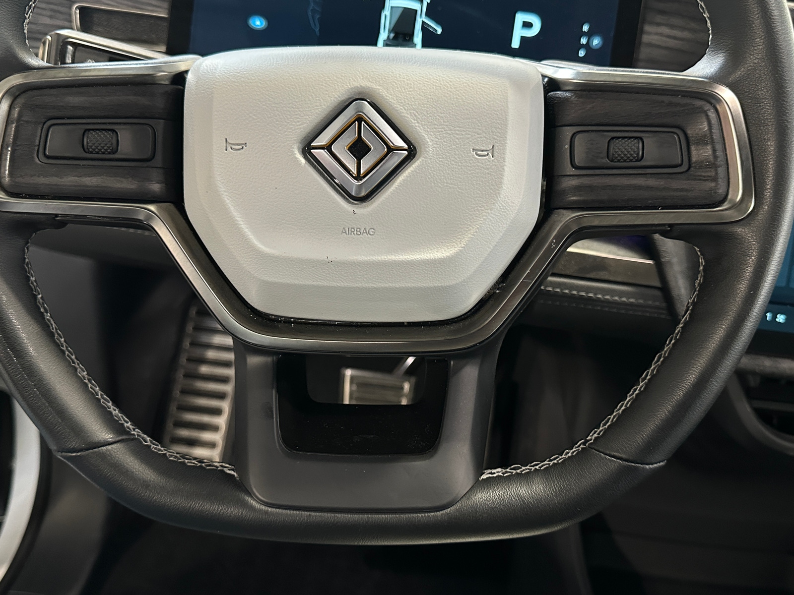 Thumbnail: 2022 Rivian R1T - 4