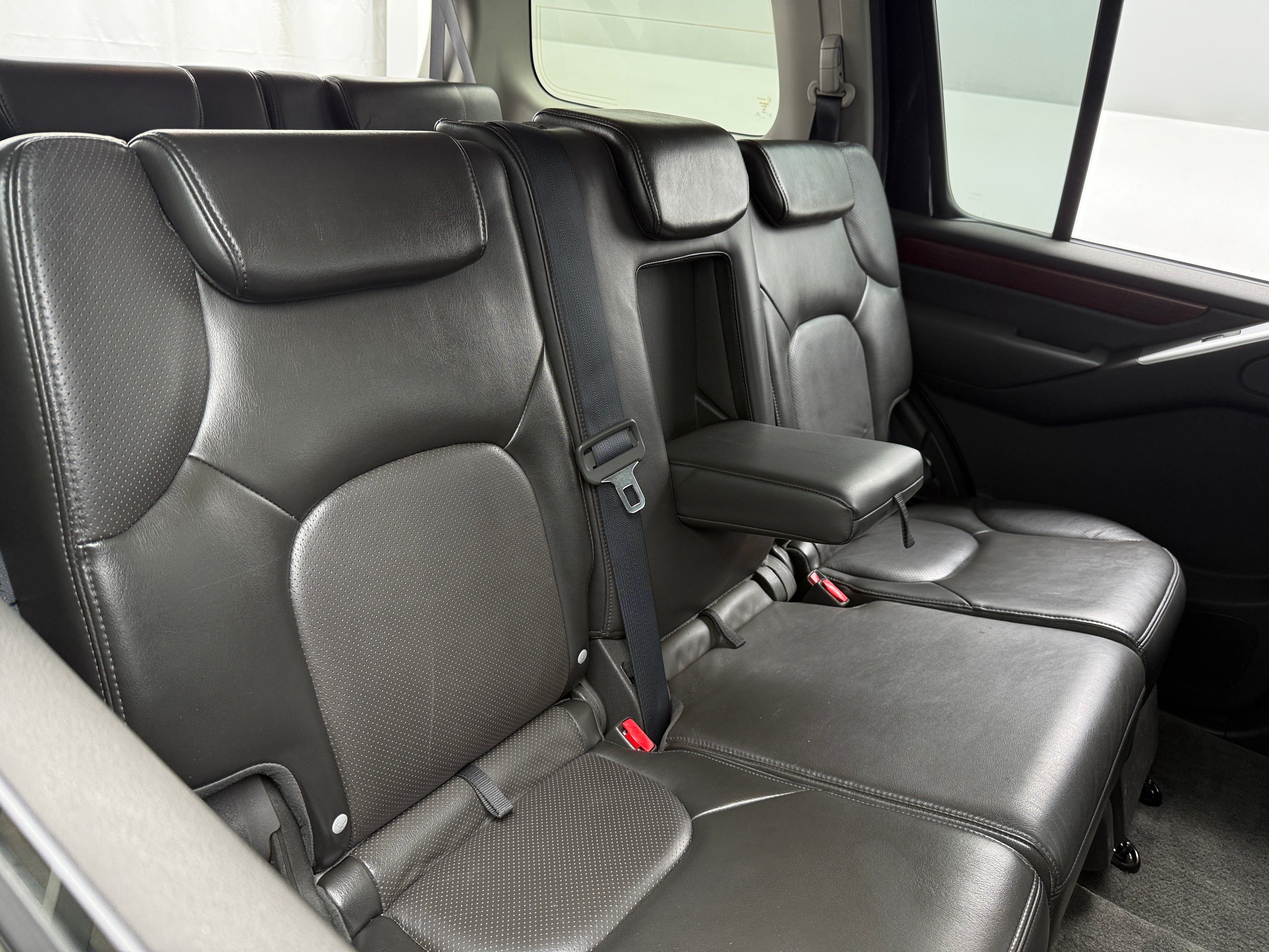 2010 Nissan Pathfinder LE 5