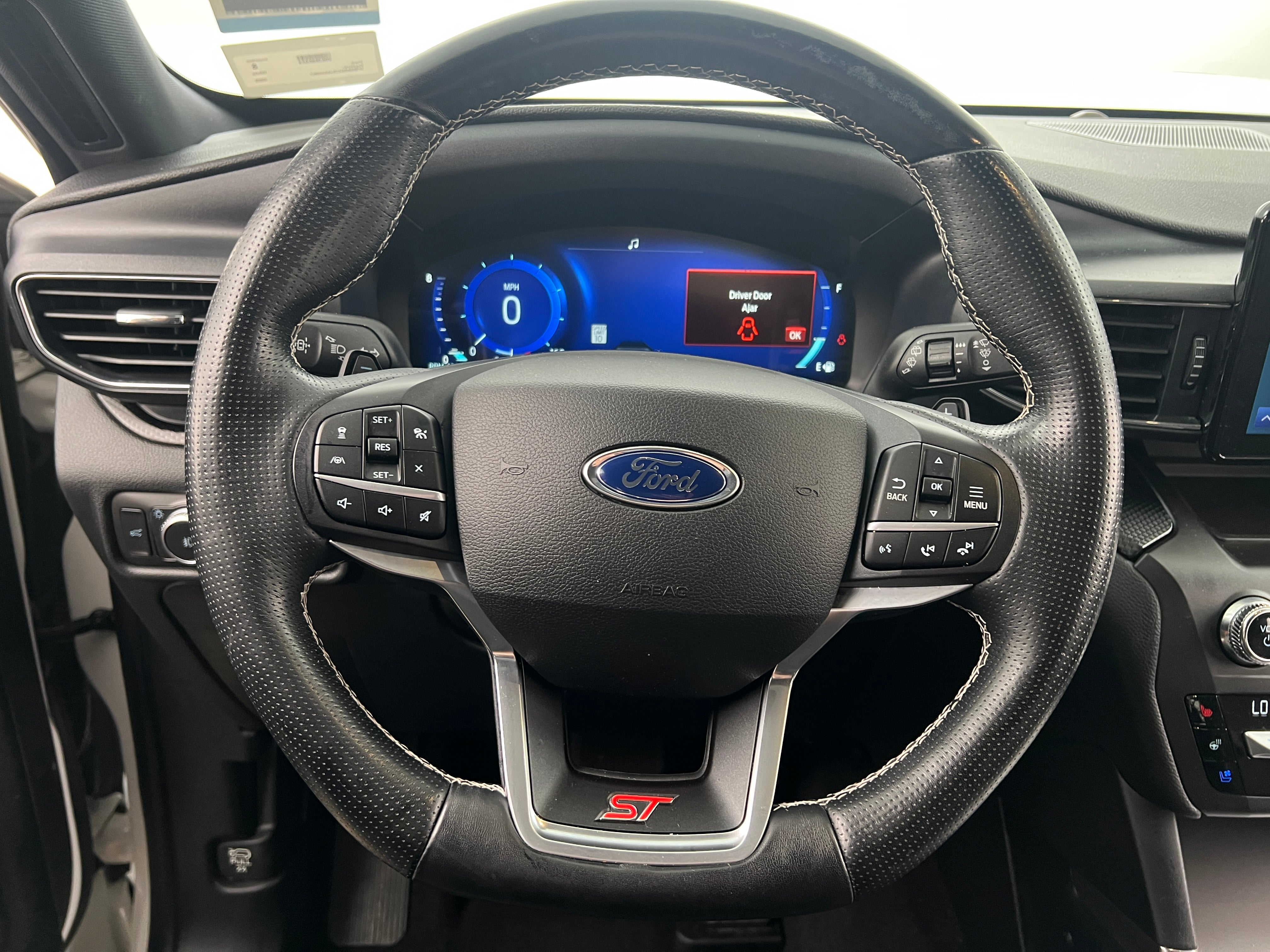 2020 Ford Explorer ST 4
