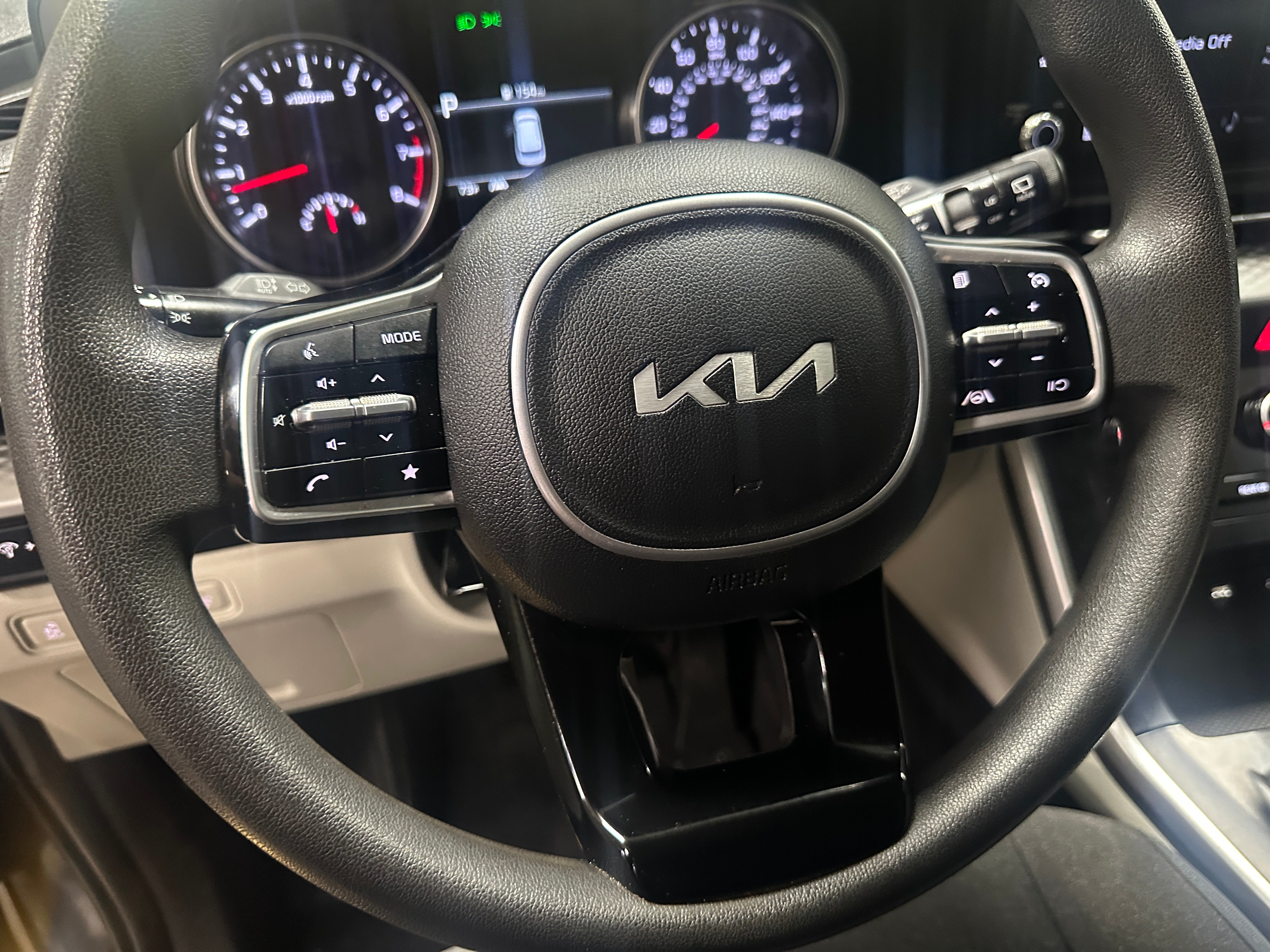2022 Kia Carnival LX 5