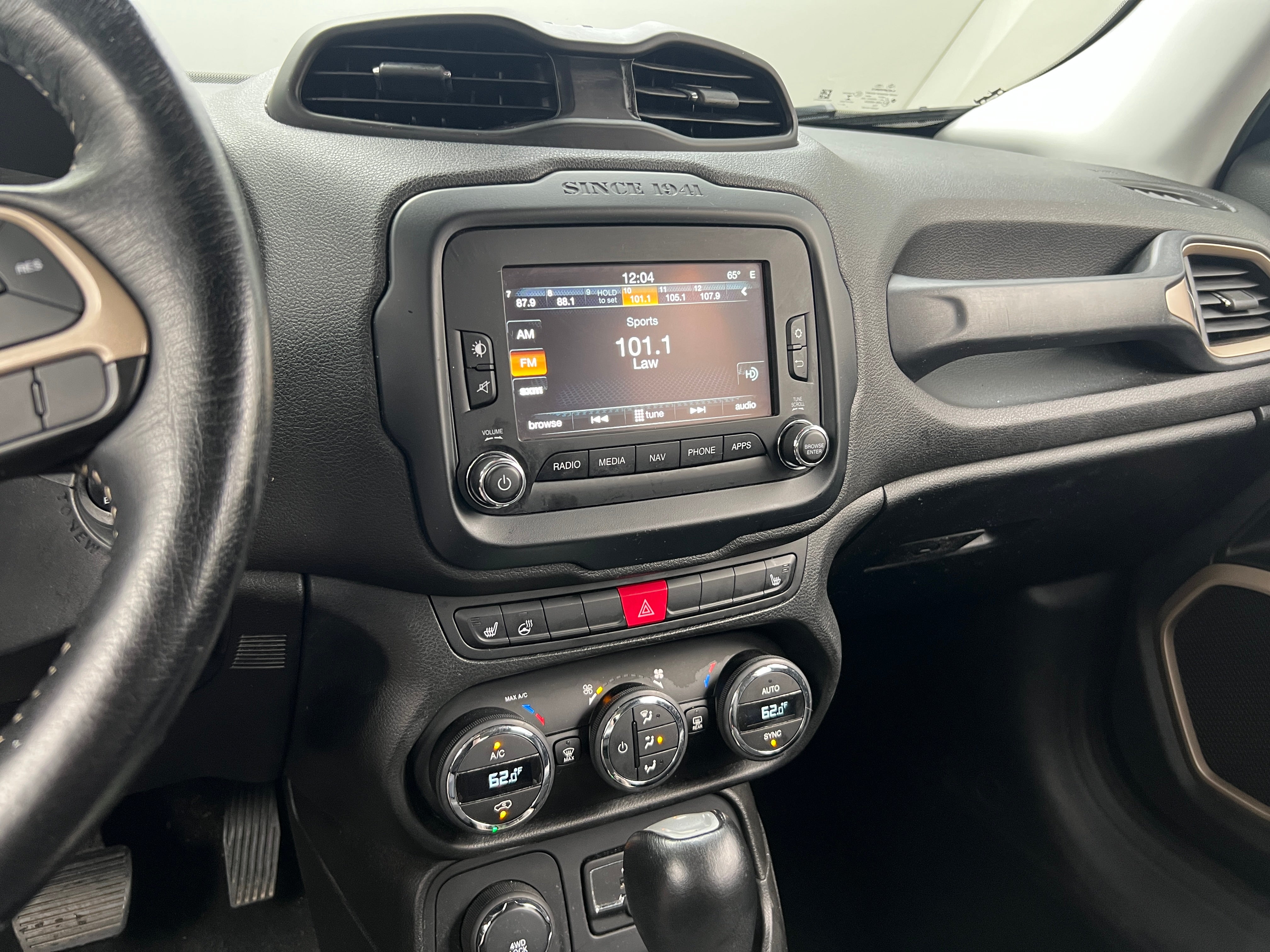 2017 Jeep Renegade Limited 3