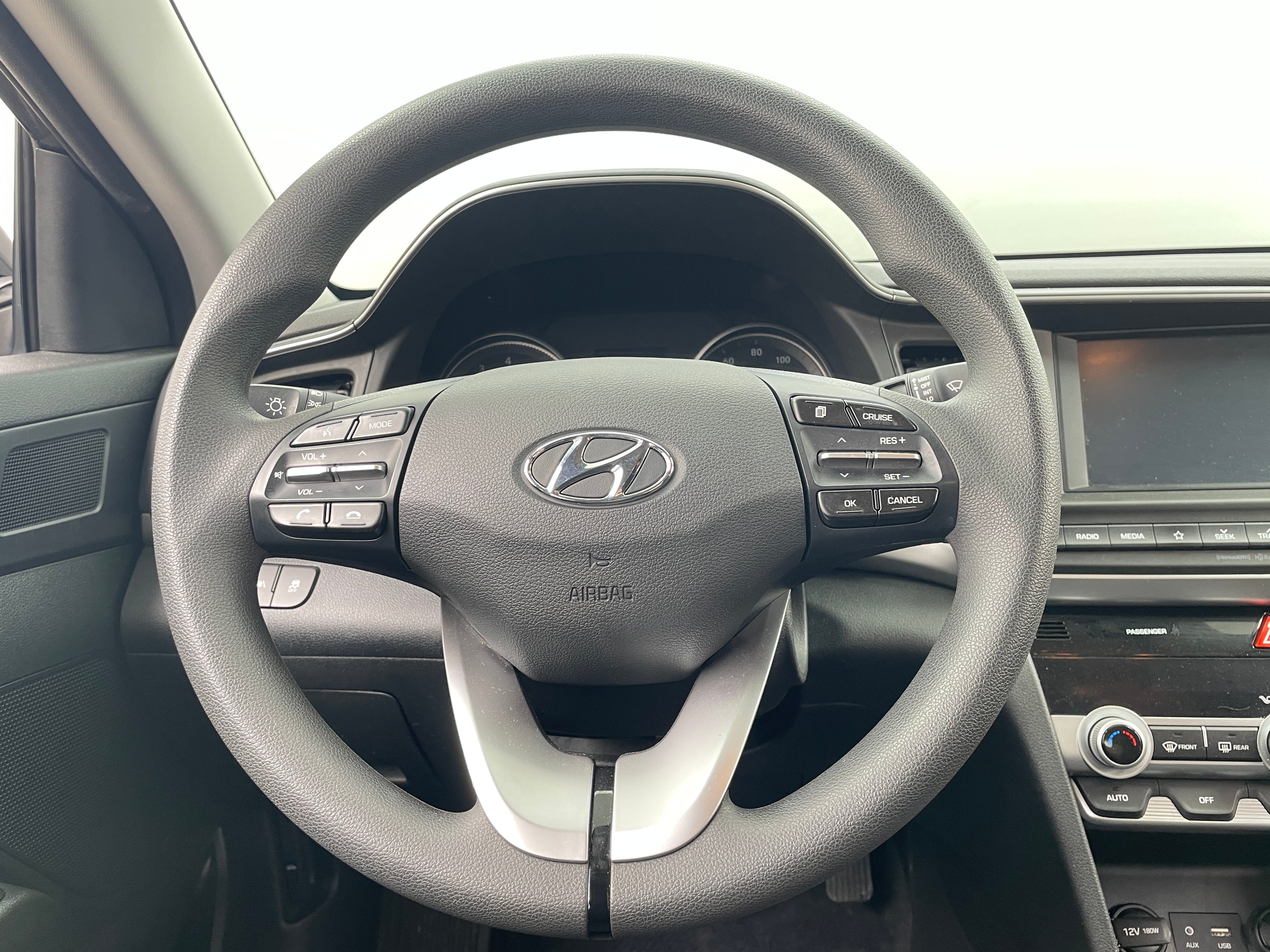2020 Hyundai Elantra SEL 5