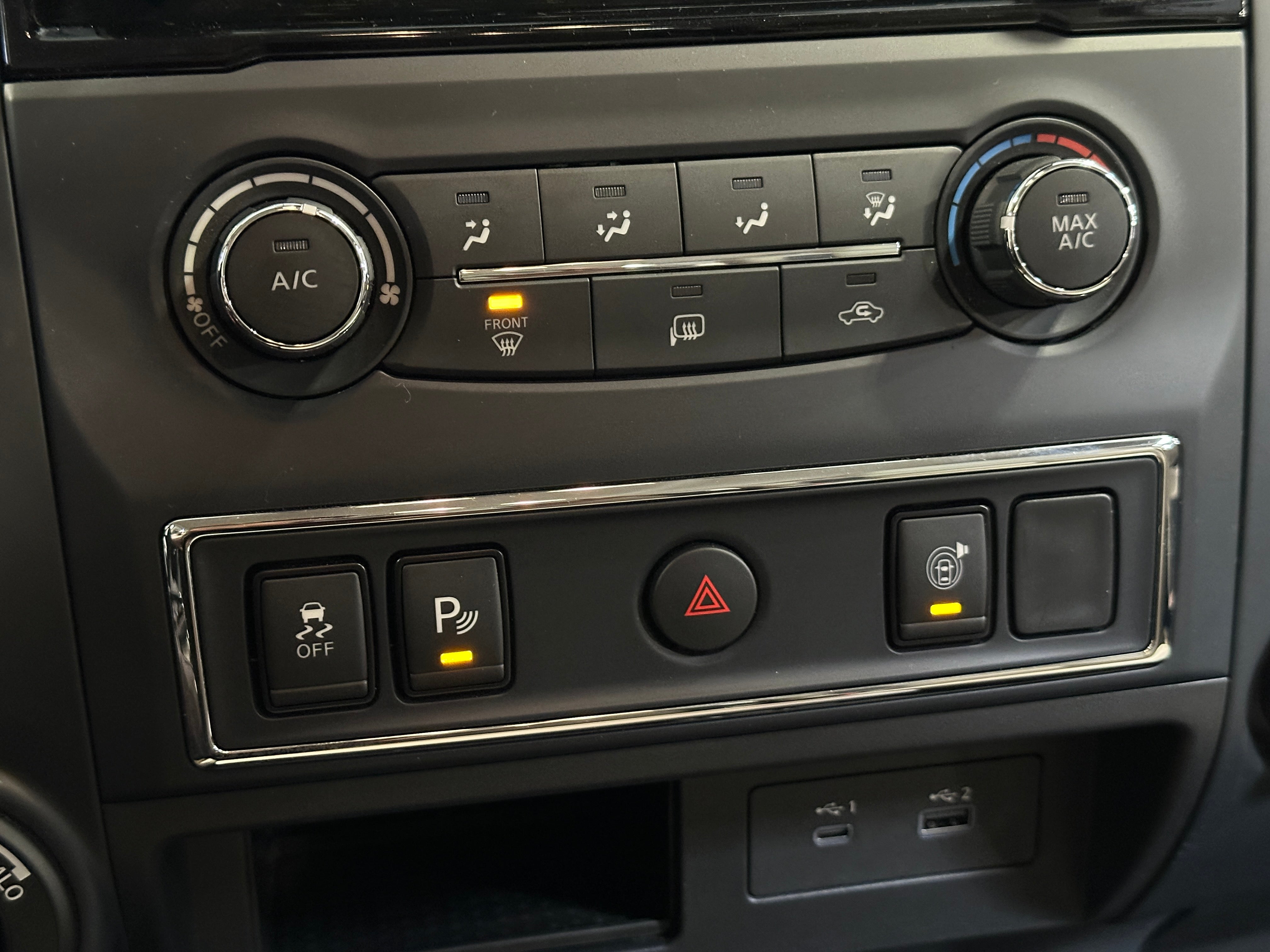 2023 Nissan Titan SV 4