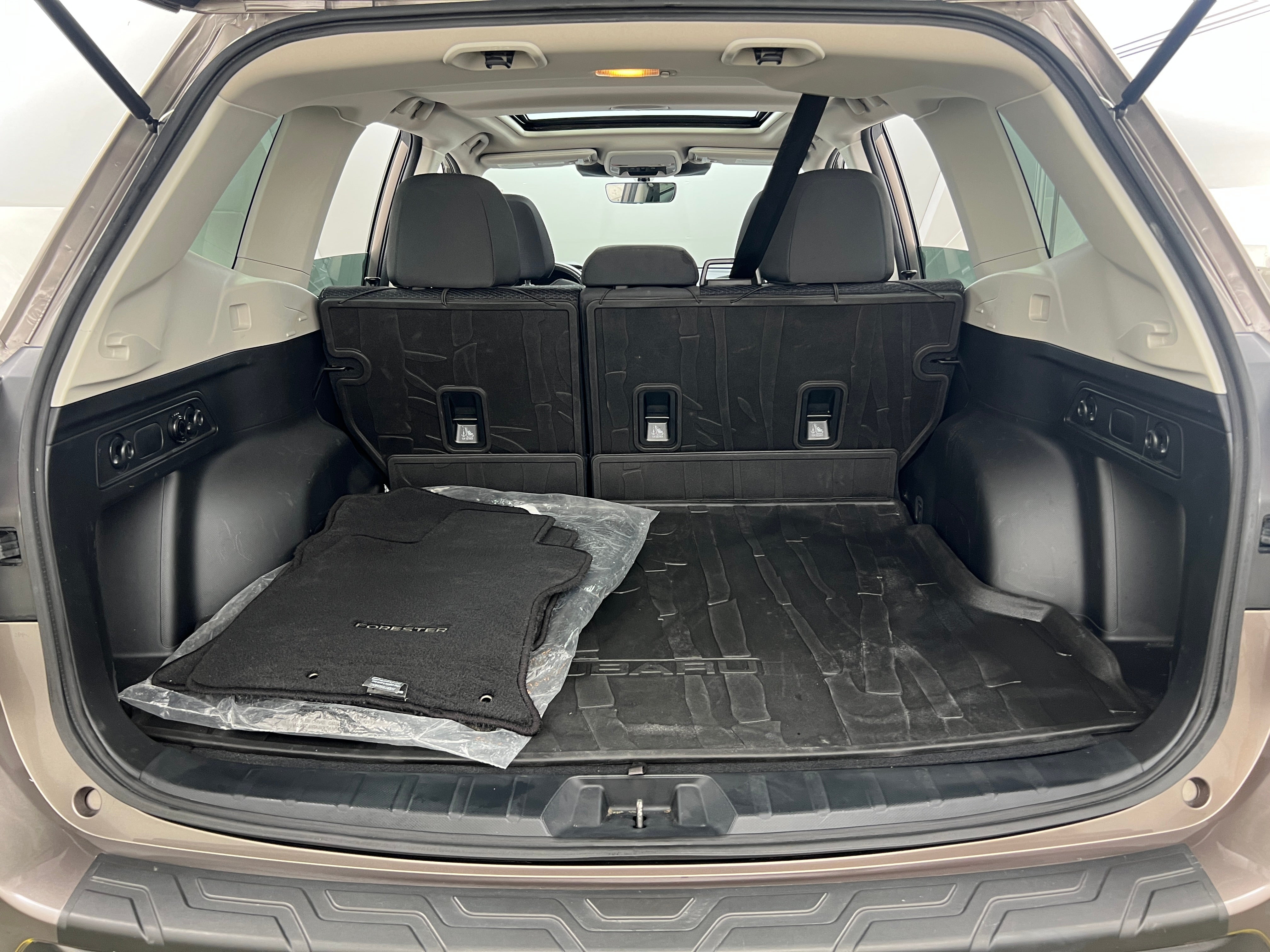 2022 Subaru Forester Premium 7